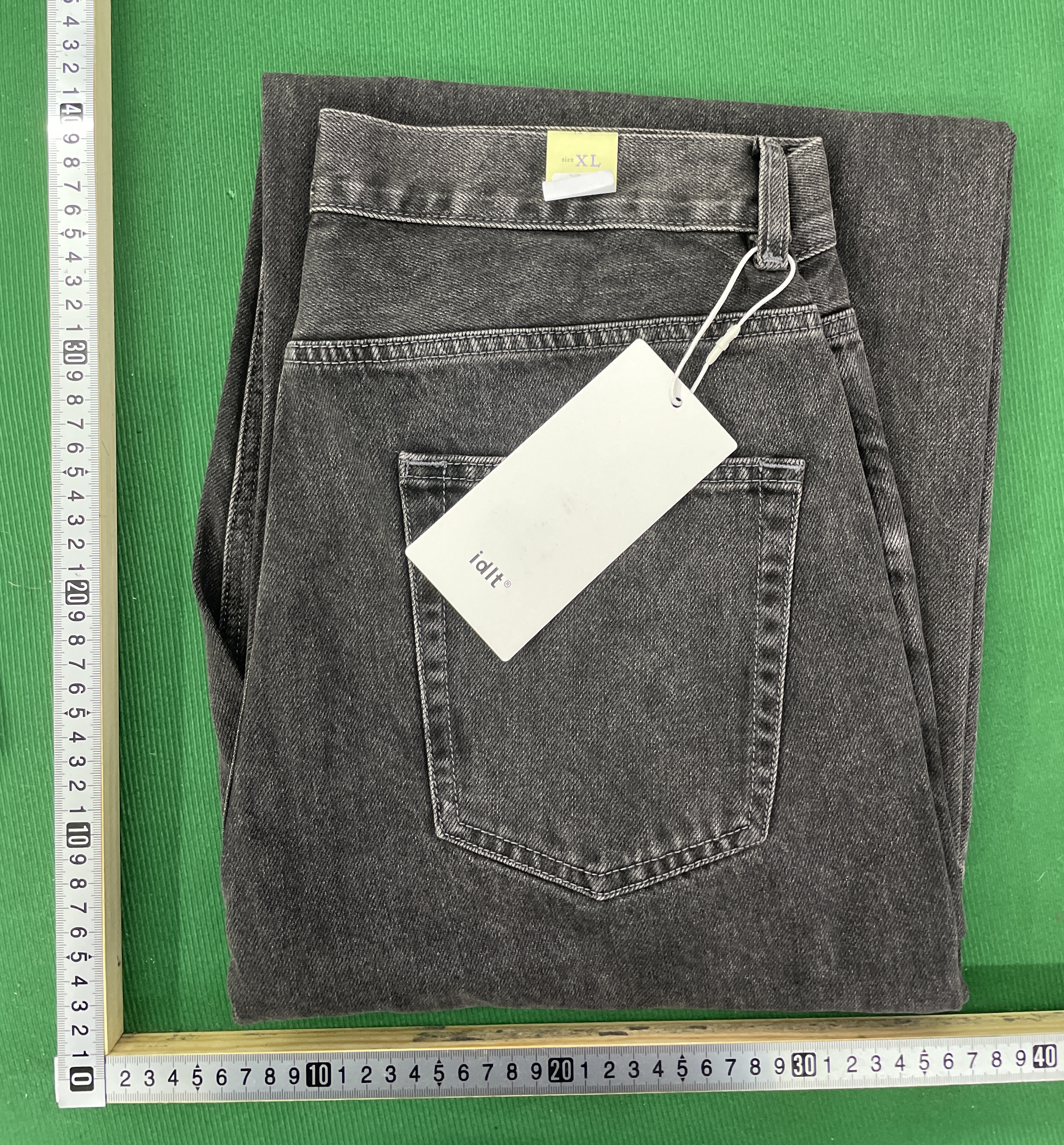 Jeans — QC-foto 1 av 89