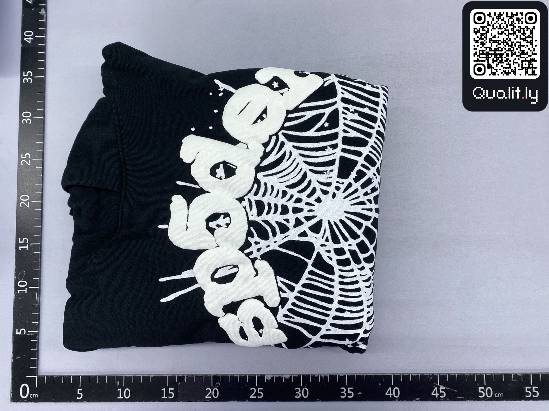 Hoodie QC photo 1 of 142