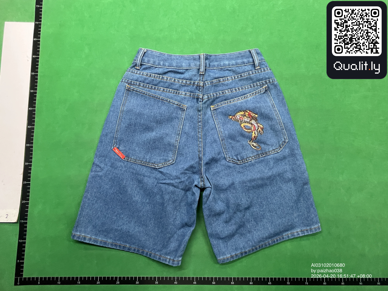 Jeans — QC-foto 2 van 4