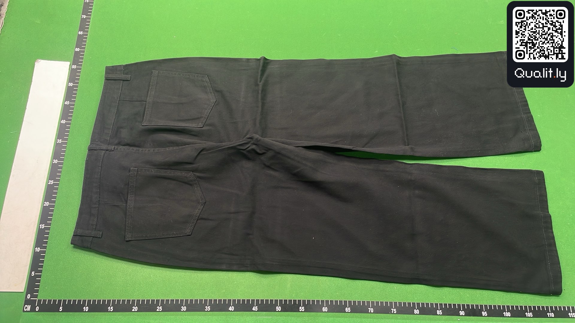 Jeans — QC-foto 3 av 4