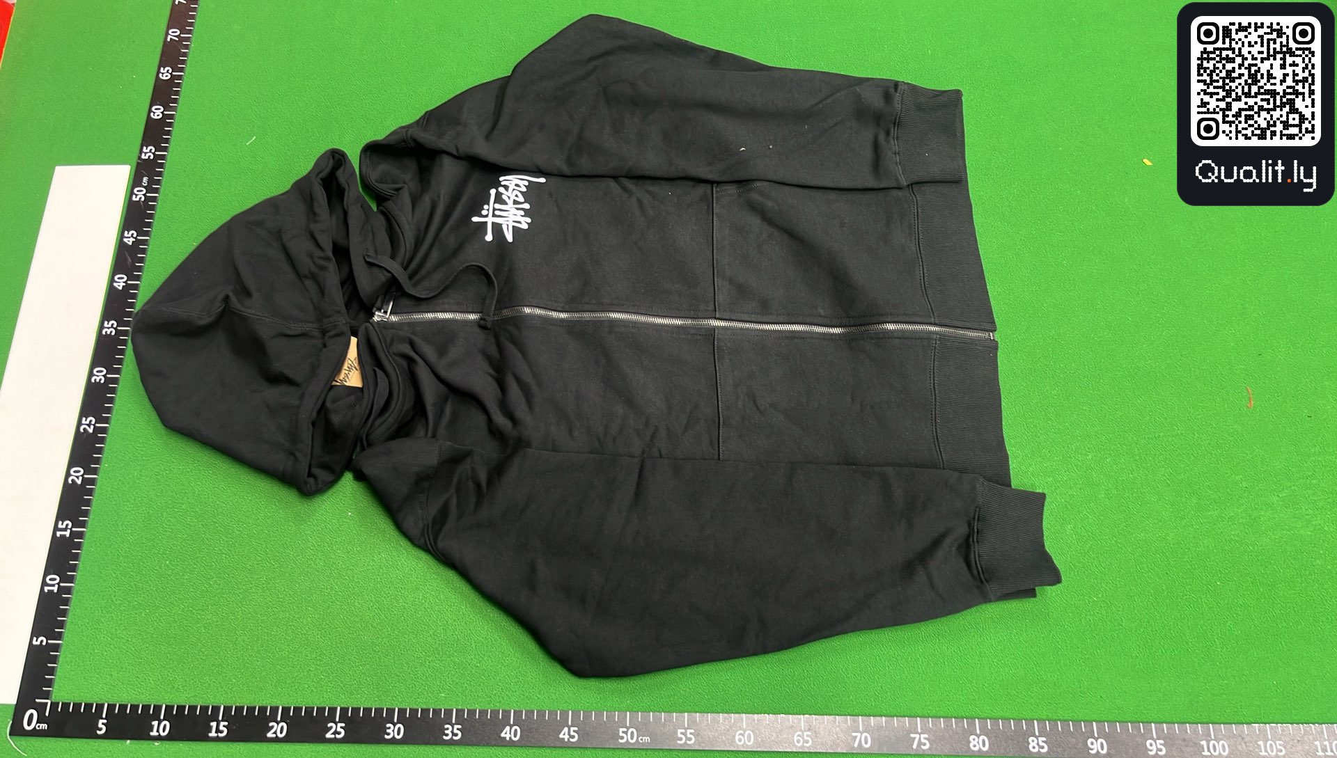Hoodie — QC-foto 2 van 8