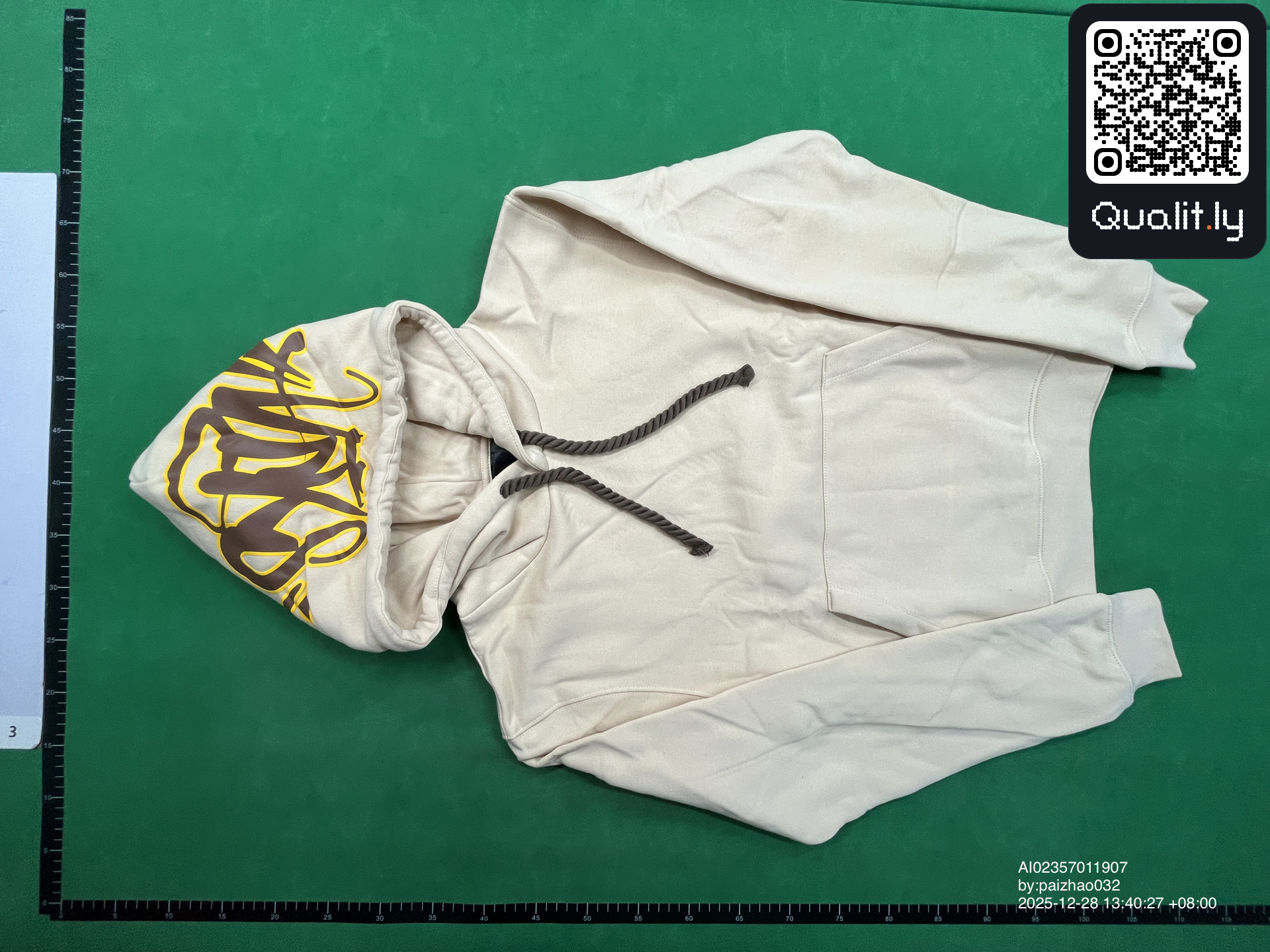 Hoodie QC photo 3 of 4