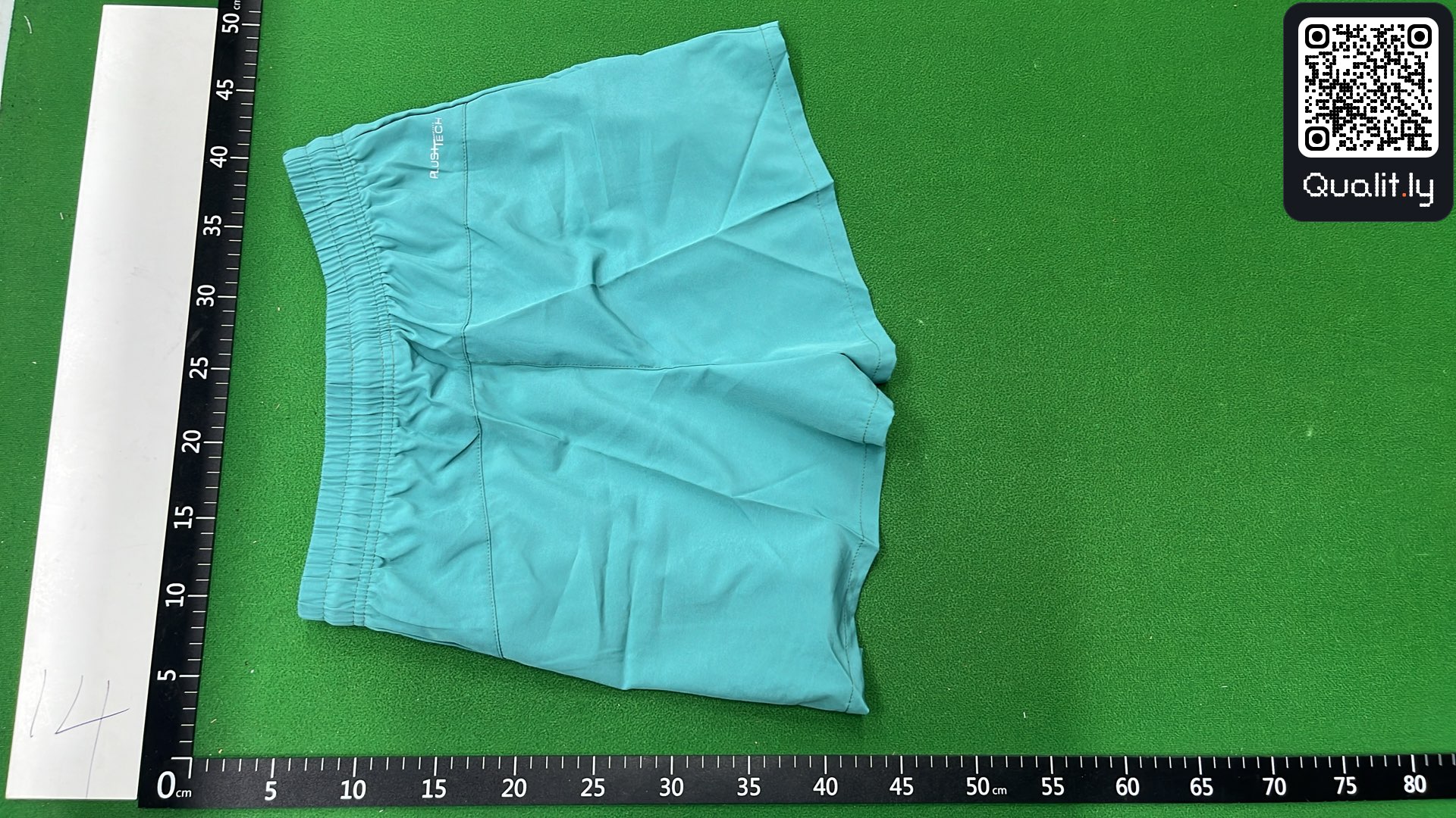 短裤 QC 照片 3 / 4