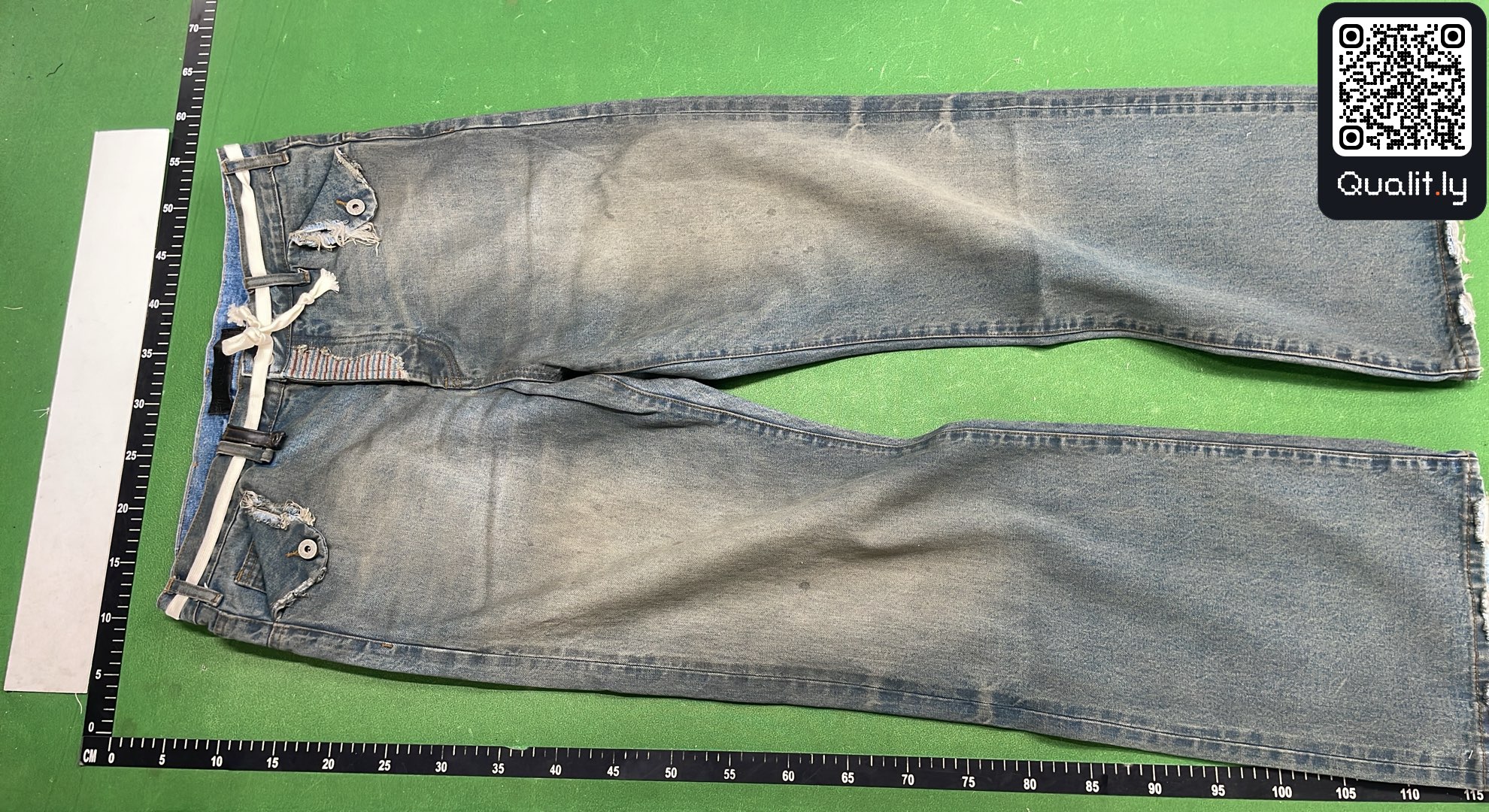 Jeans — QC-foto 2 van 4