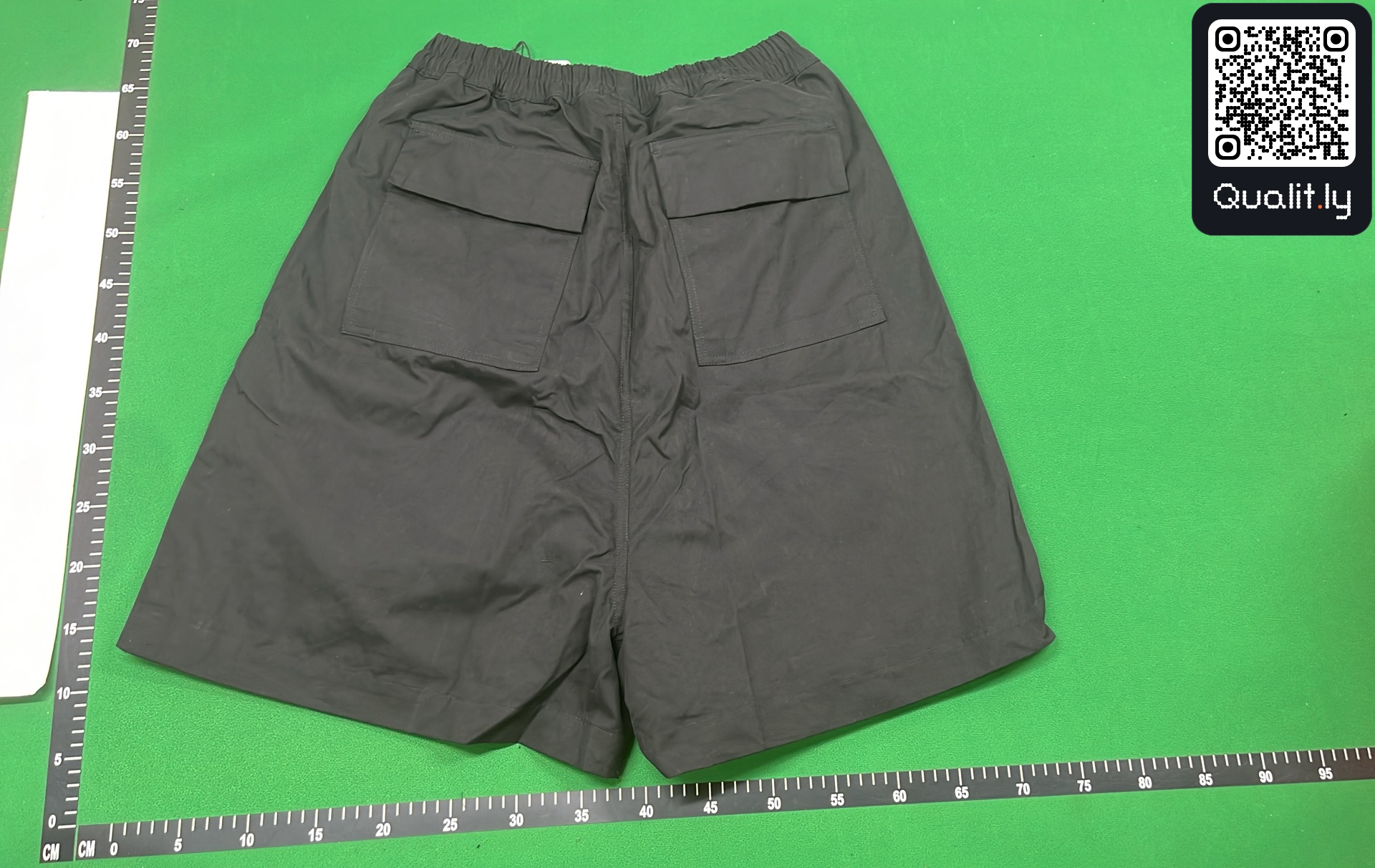 Shorts QC photo 3 of 4