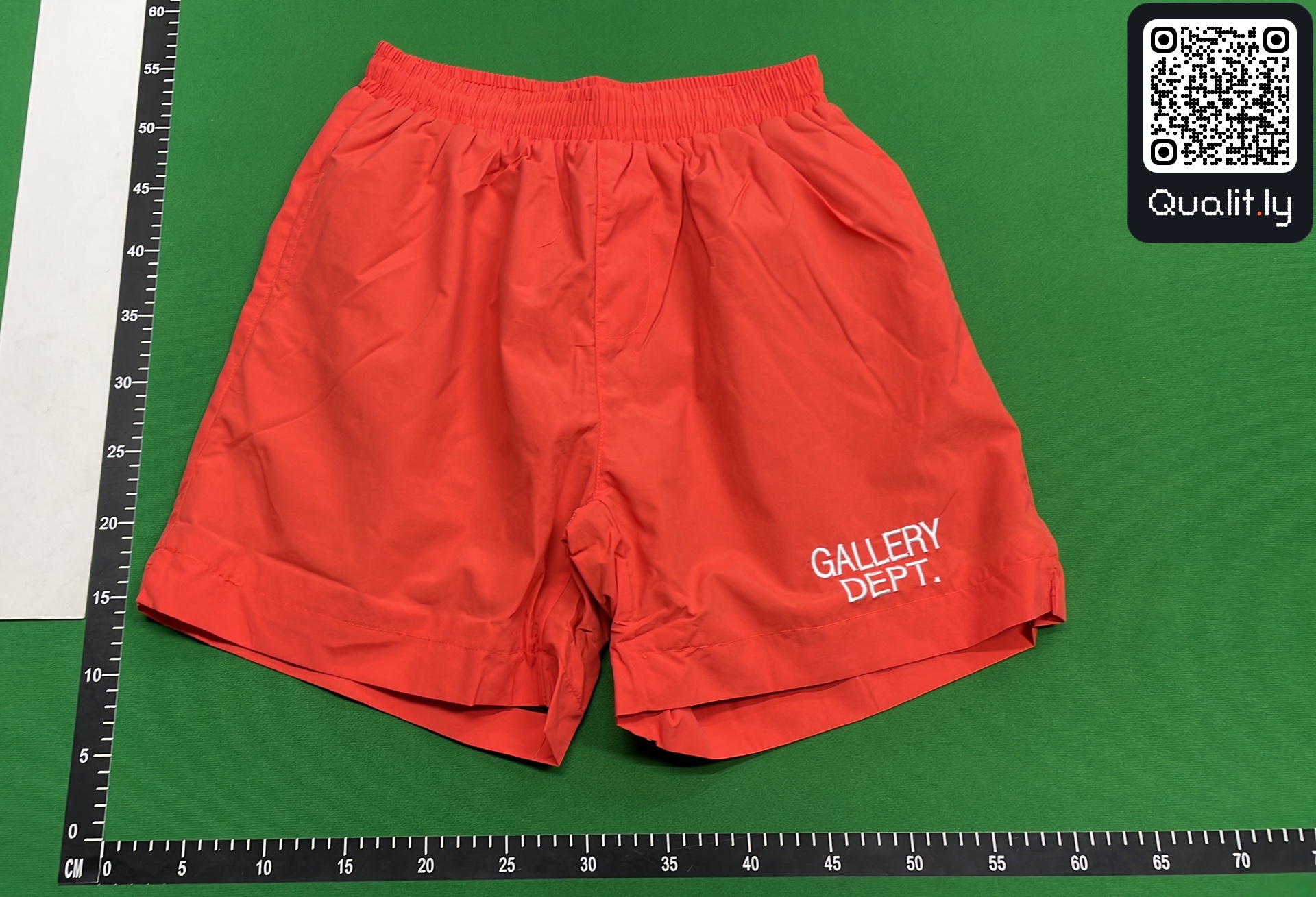Shorts QC photo 2 of 58