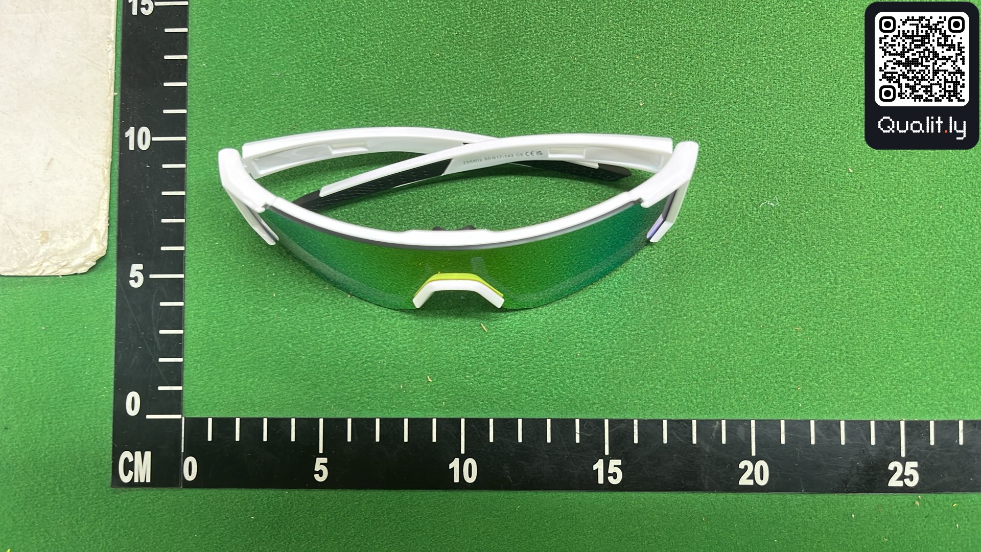 Sunglasses QC photo 1 of 3
