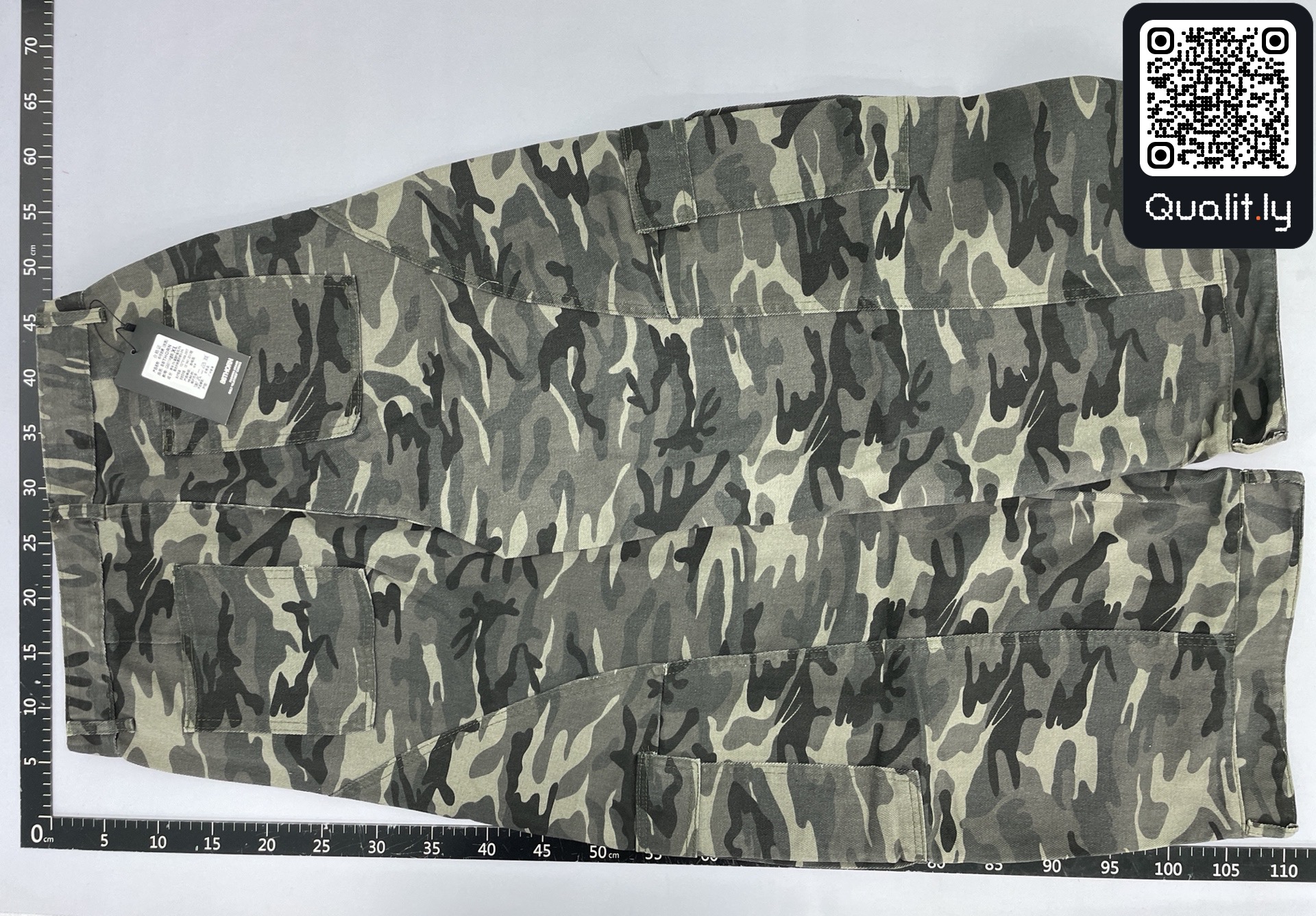 Jeans QC photo 3 of 21