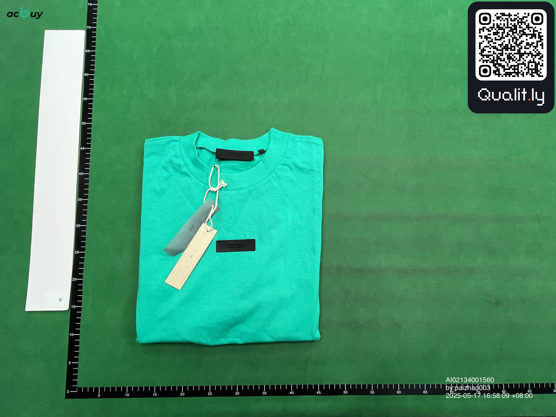 T-shirt — foto QC 1 di 4
