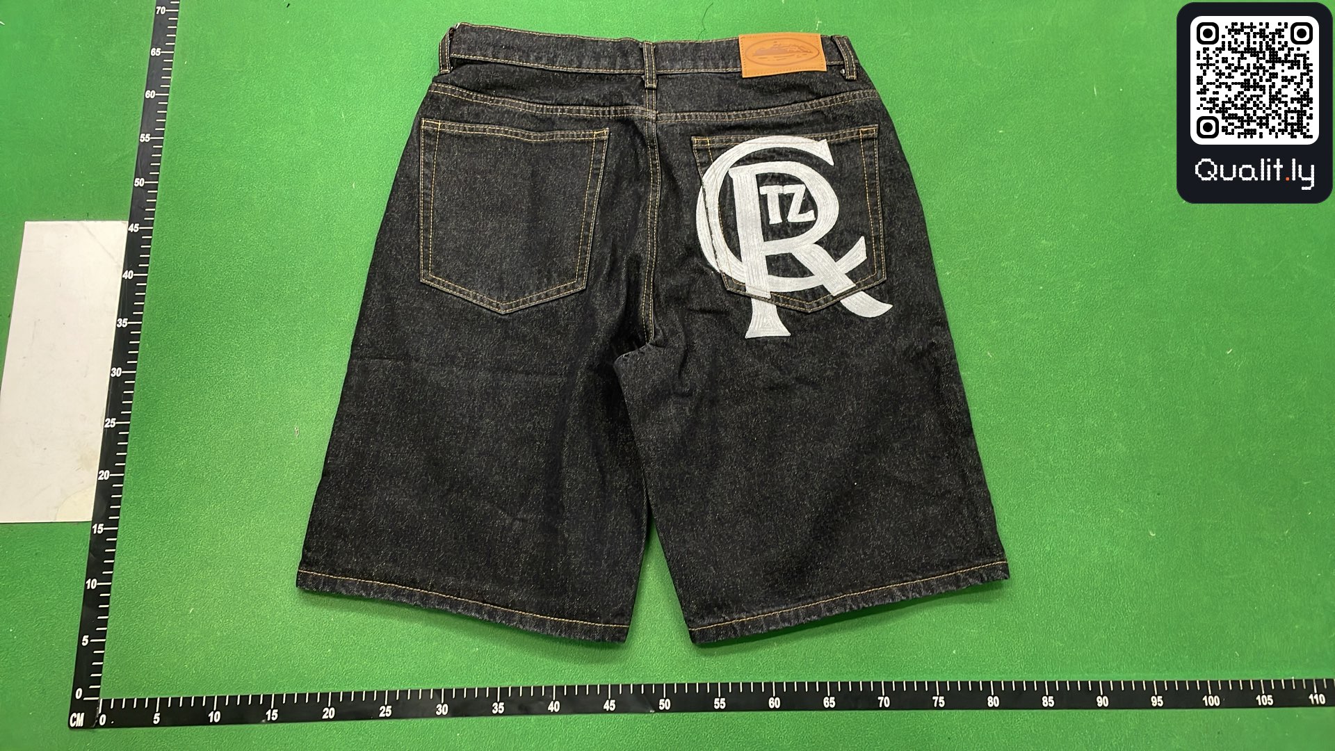 Jeans — foto QC 3 di 16