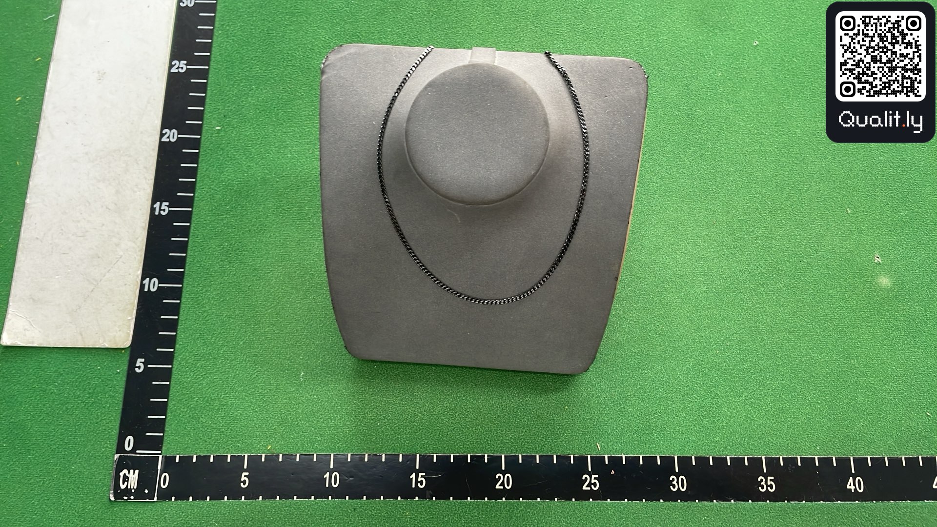 Jewelry QC photo 1 of 23