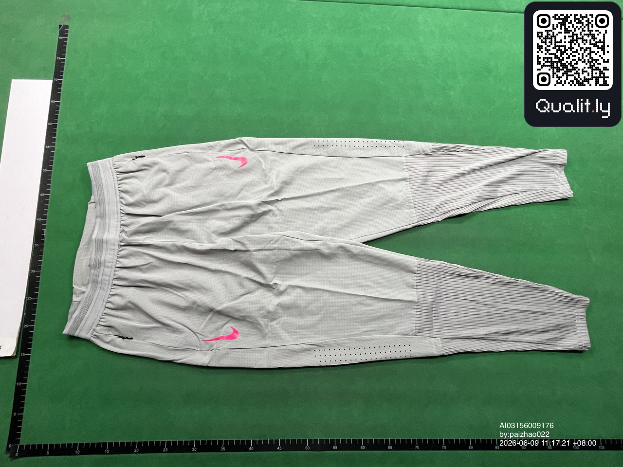 Broek — QC-foto 1 van 70
