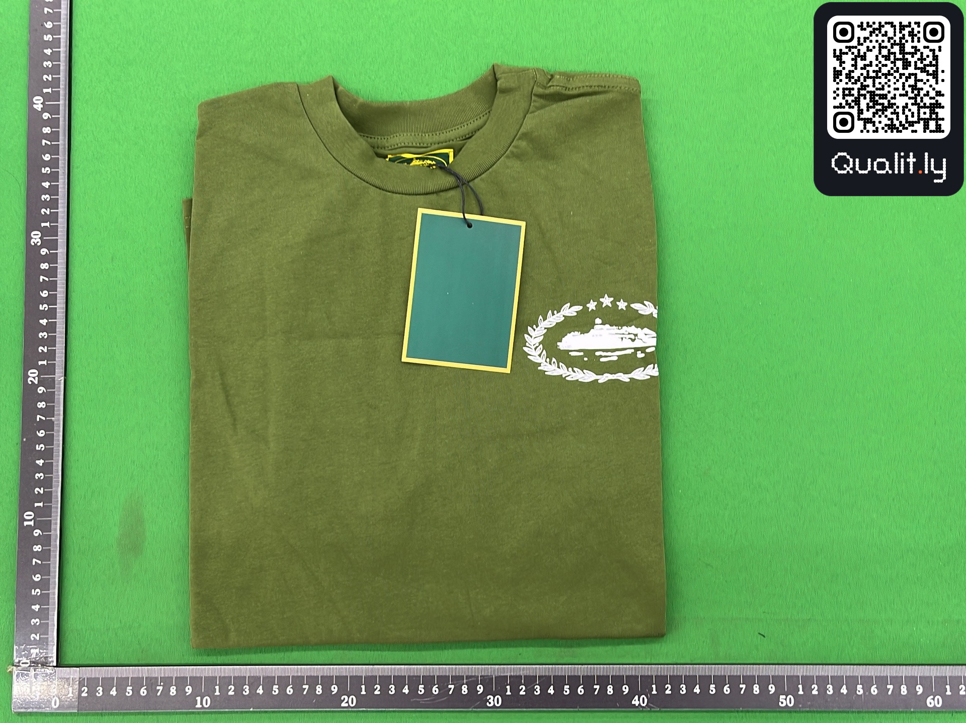 Camiseta — foto QC 1 de 20