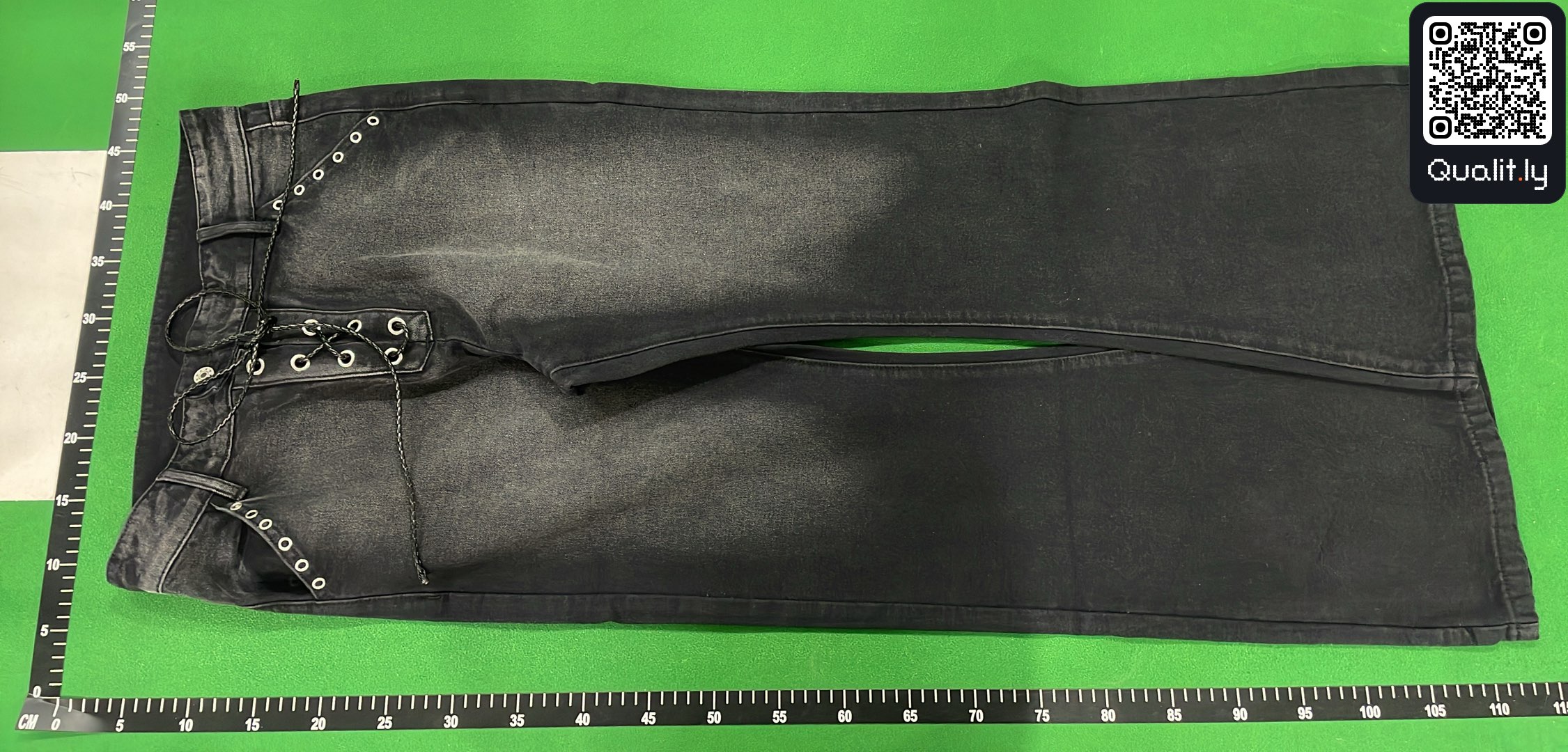 Jeans QC photo 2 of 8