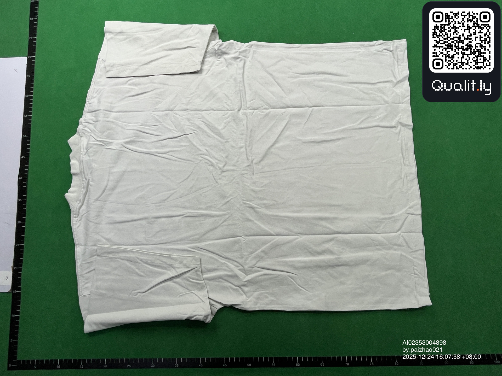 T-shirt QC photo 2 of 4