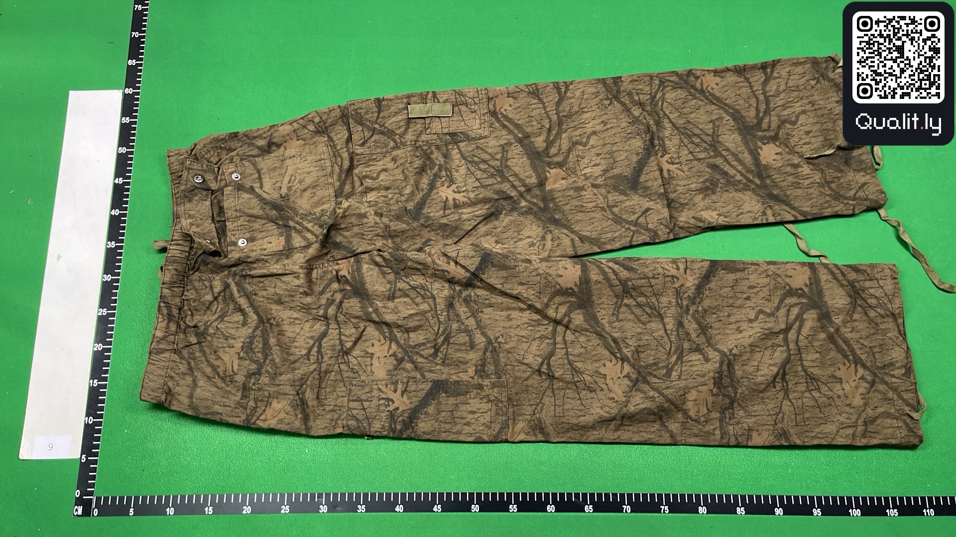 Pantalon — photo QC 3 sur 8