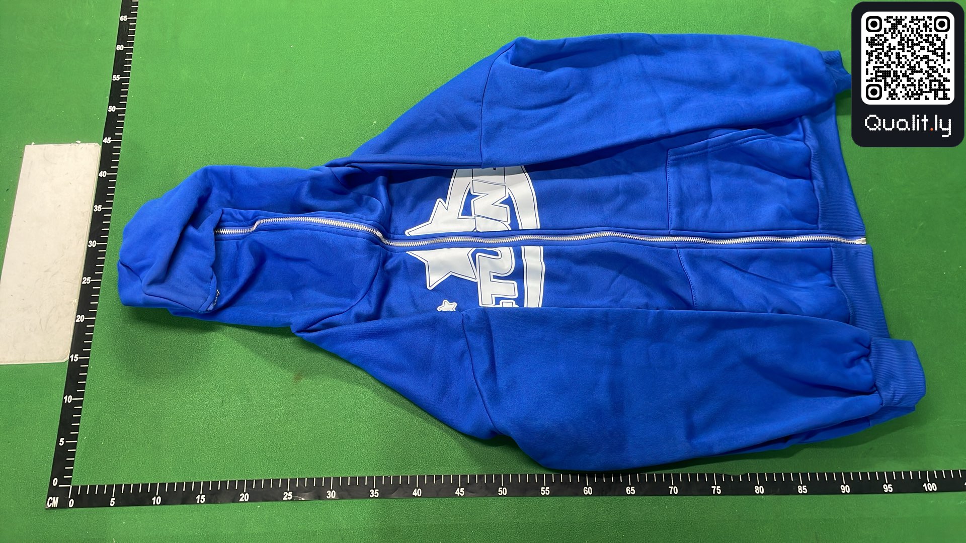 Sweatshirt QC photo 2 of 157