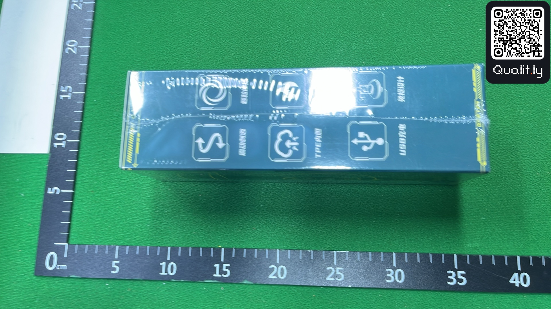 Foto QC 1 de 3