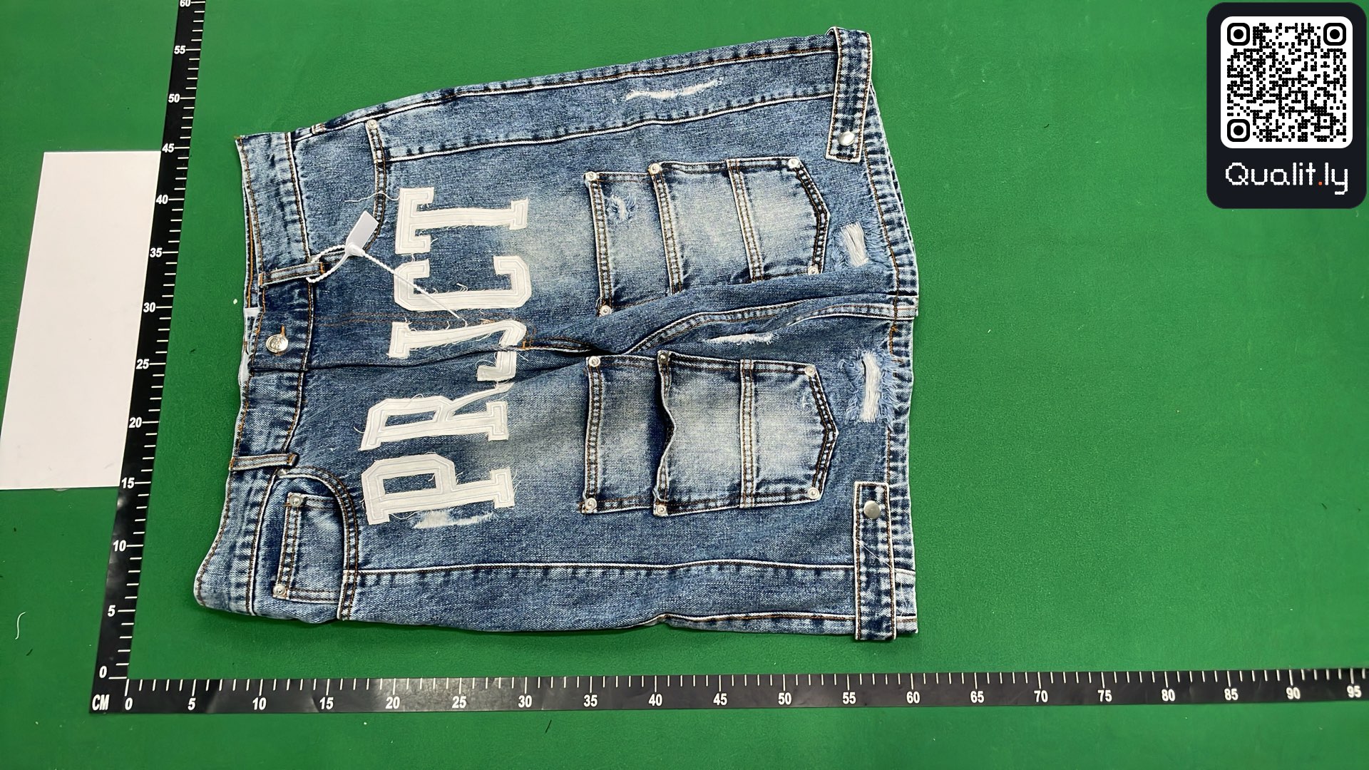 Jeans QC photo 2 of 20