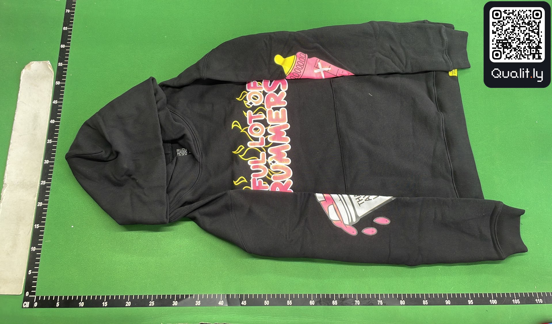 Hoodie QC photo 2 of 24