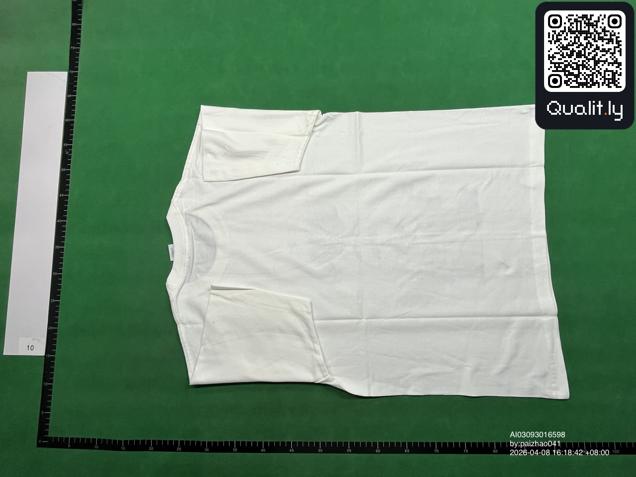 T-Shirt — QC-Foto 2 von 8