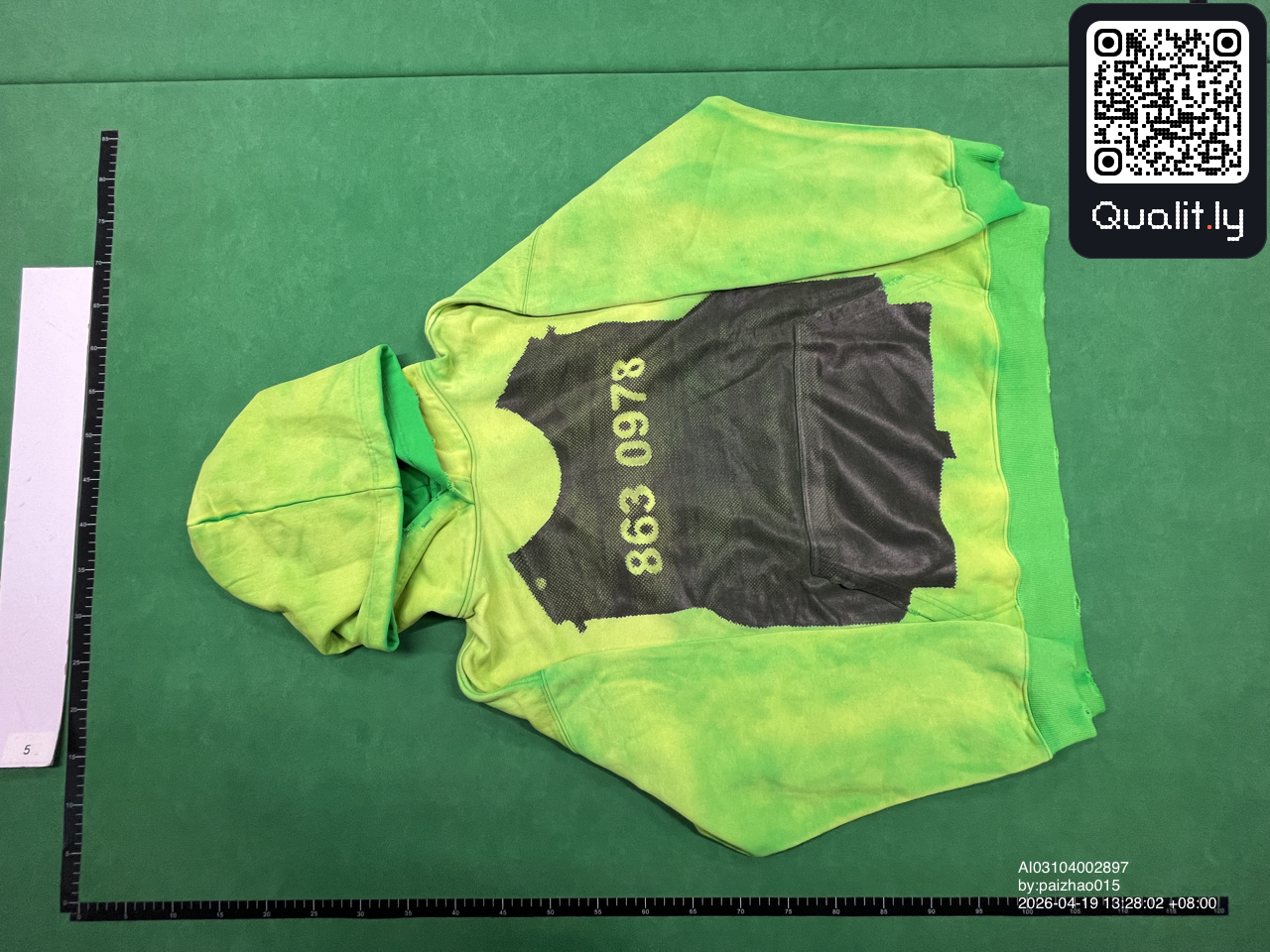 Hoodie QC photo 2 of 42