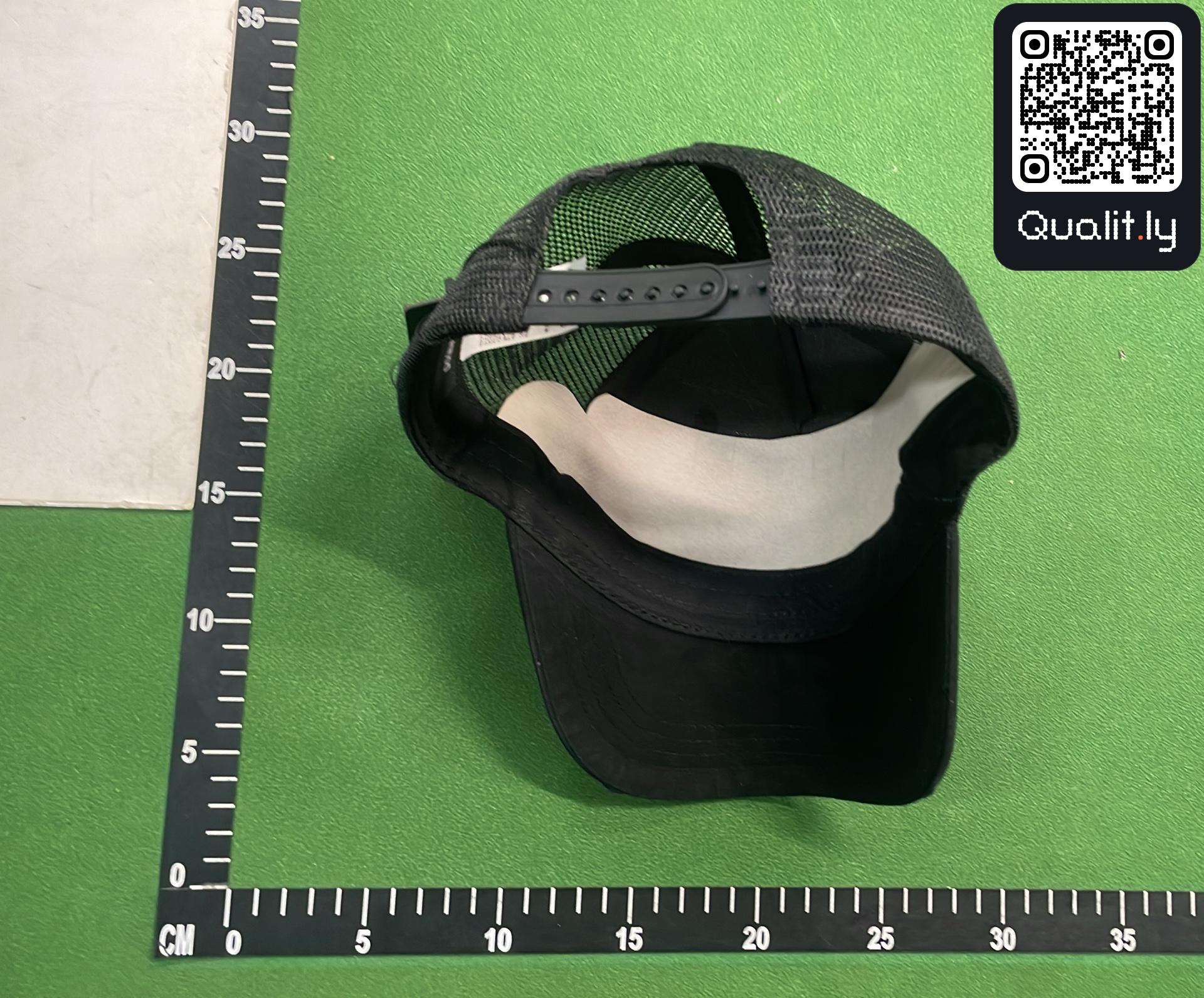 Casquette — photo QC 3 sur 9