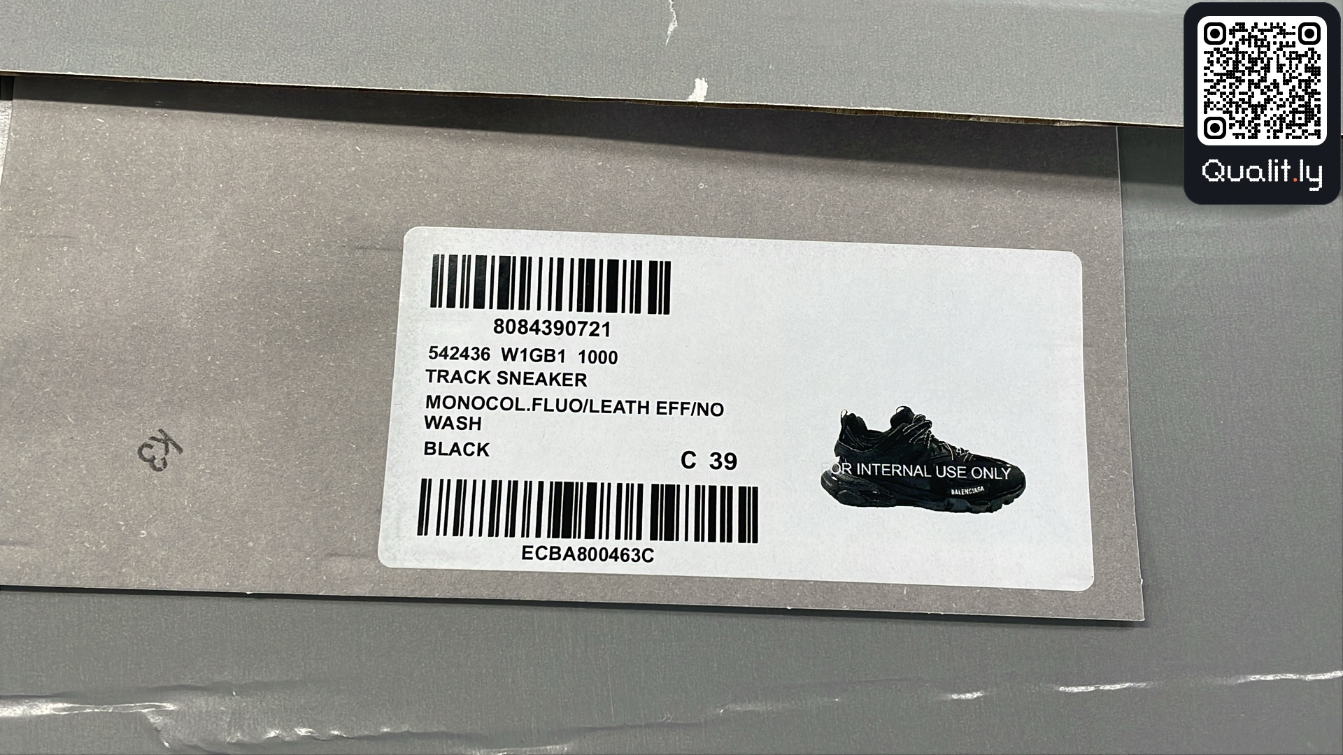 Foto QC 2 di 122