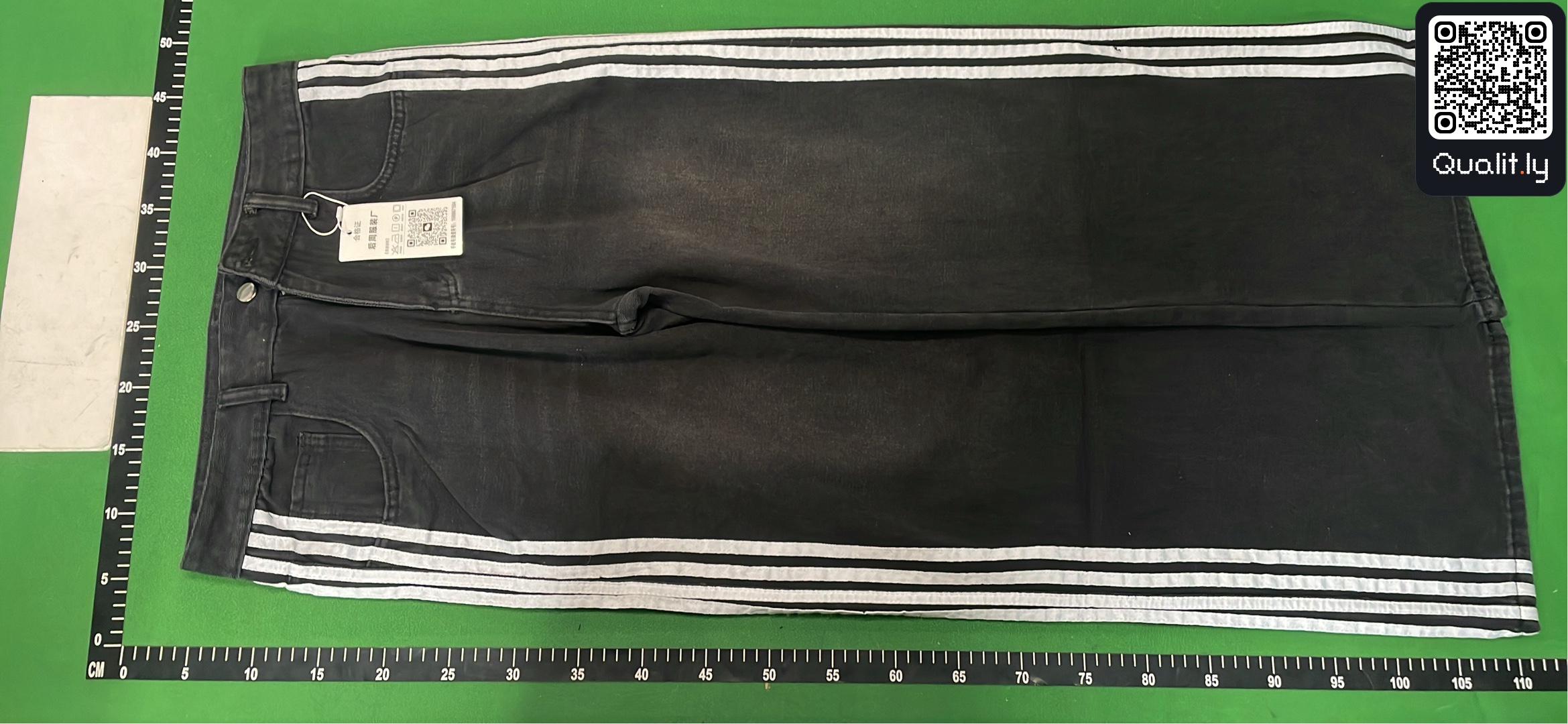 Jeans QC photo 2 of 4