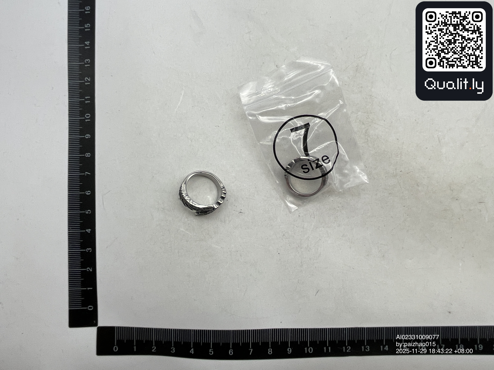 首饰 QC 照片 1 / 3