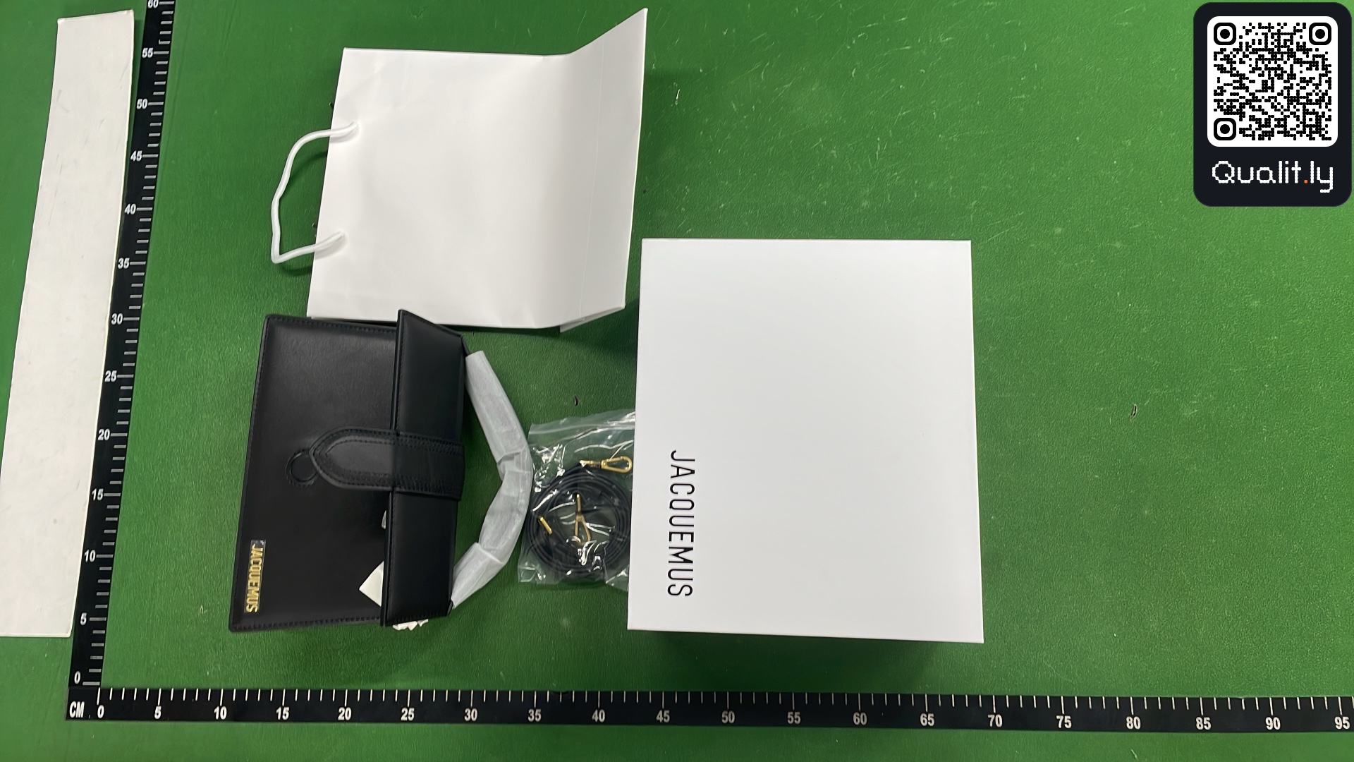包 QC 照片 3 / 31