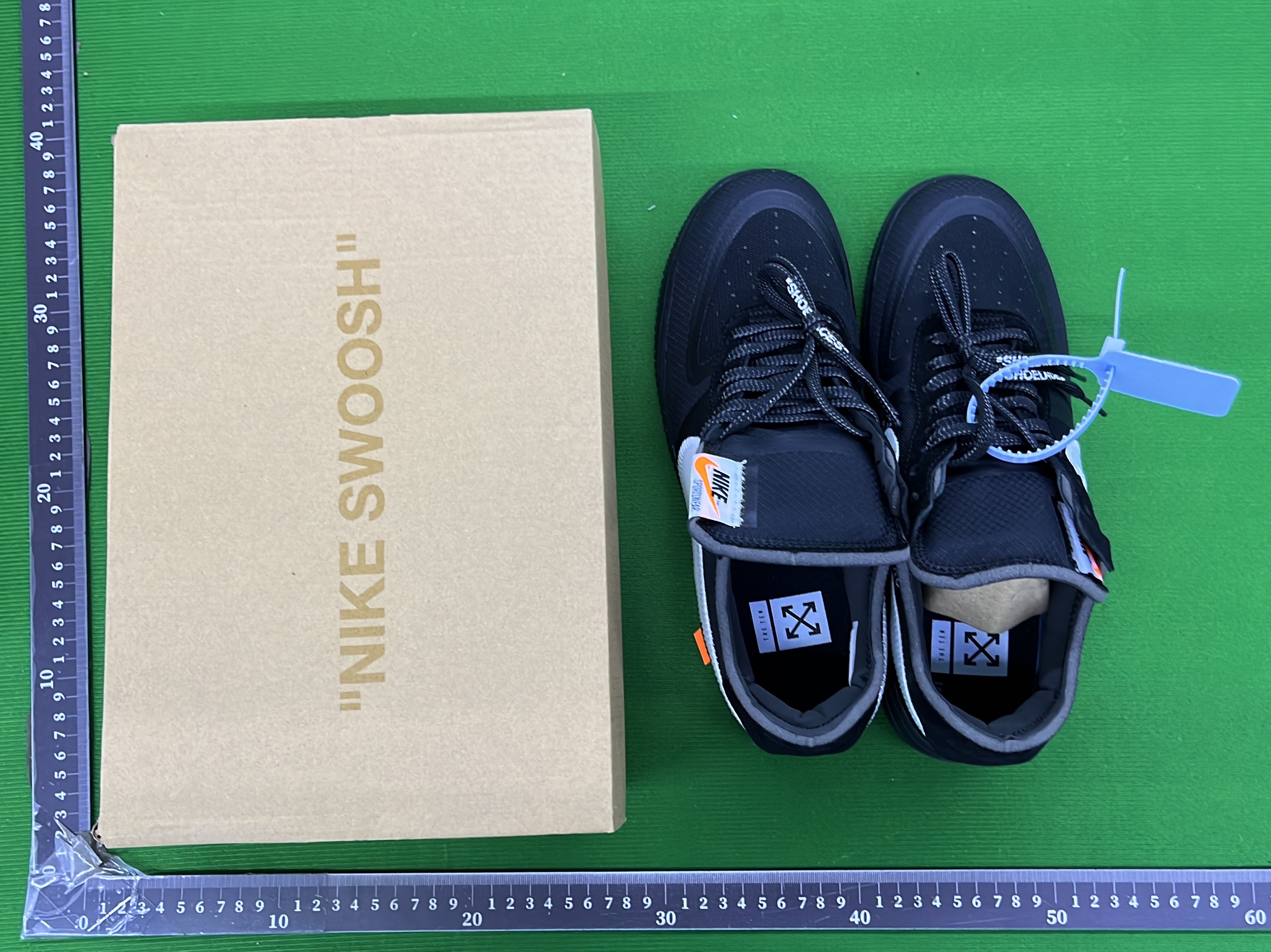 Sneakers QC photo 1 of 6