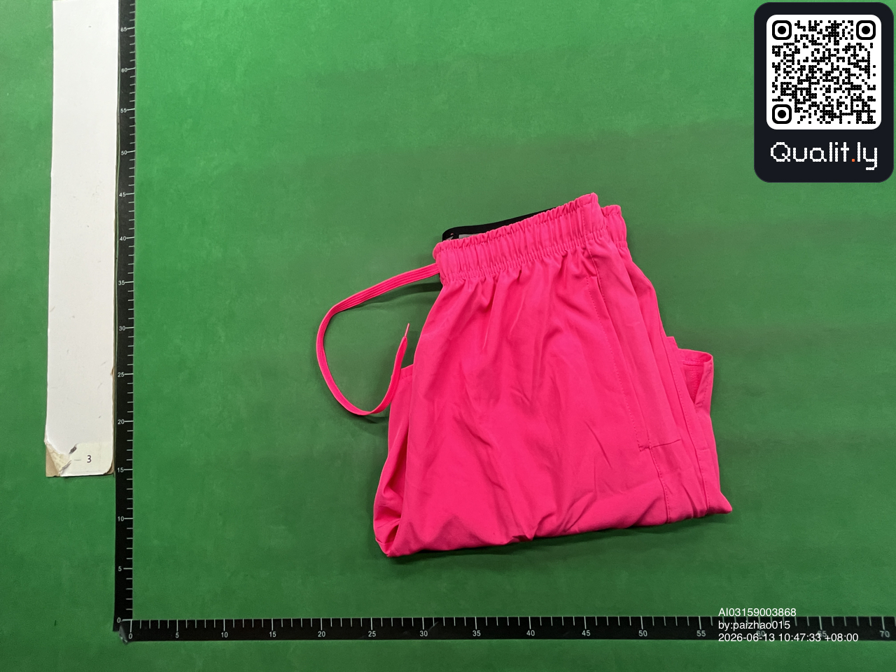 短裤 QC 照片 1 / 34