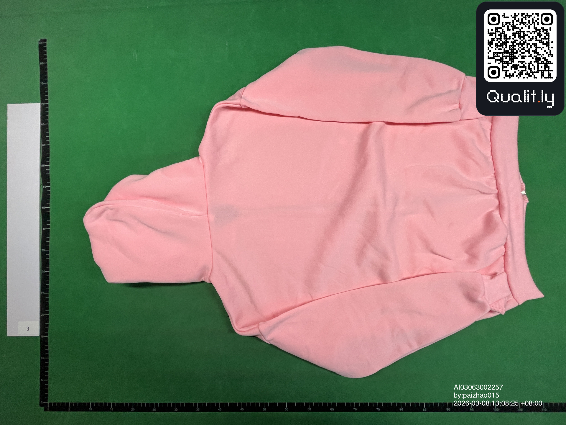 Hoodie — QC-Foto 2 von 4