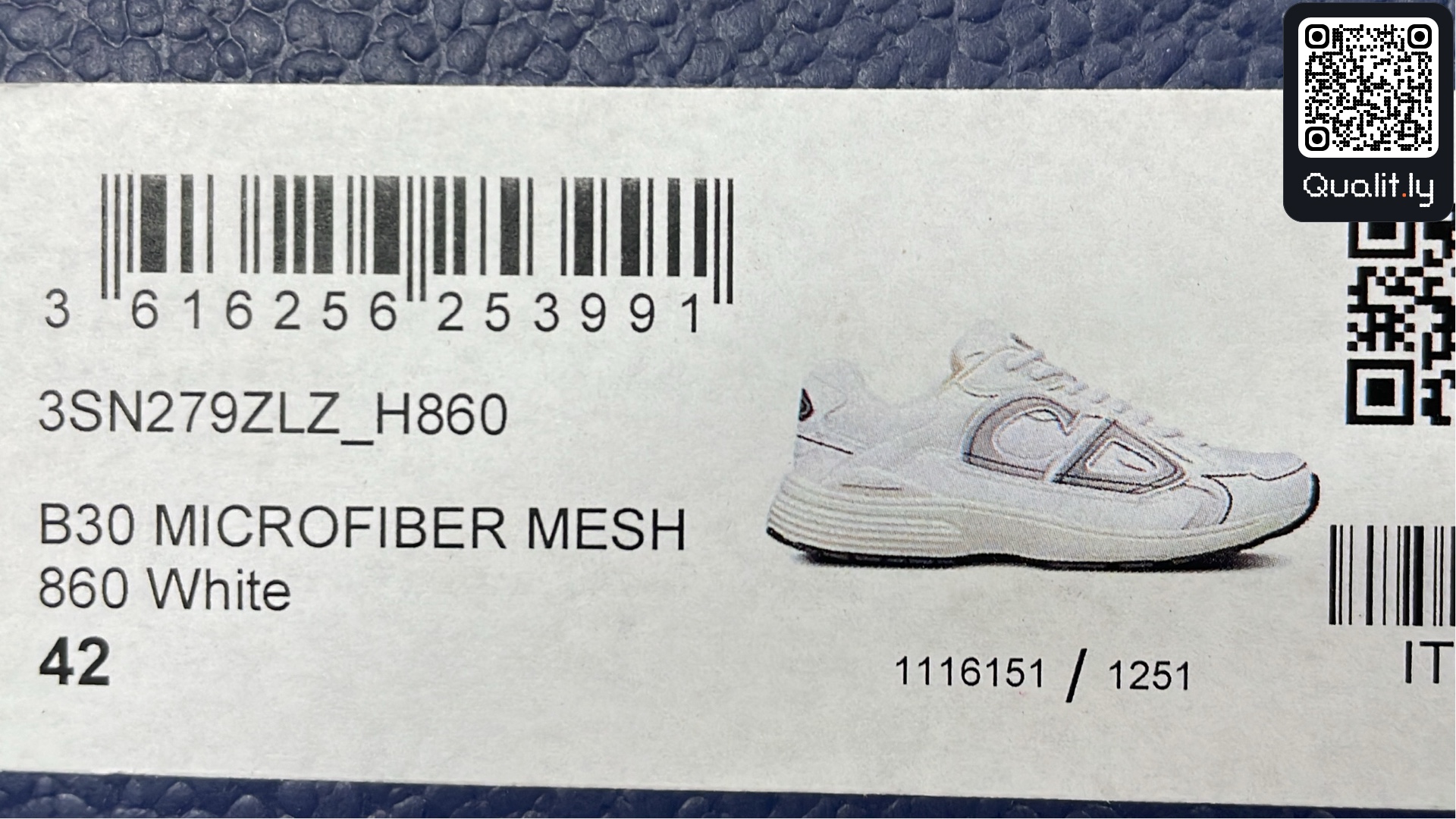 Sneakers QC photo 2 of 108