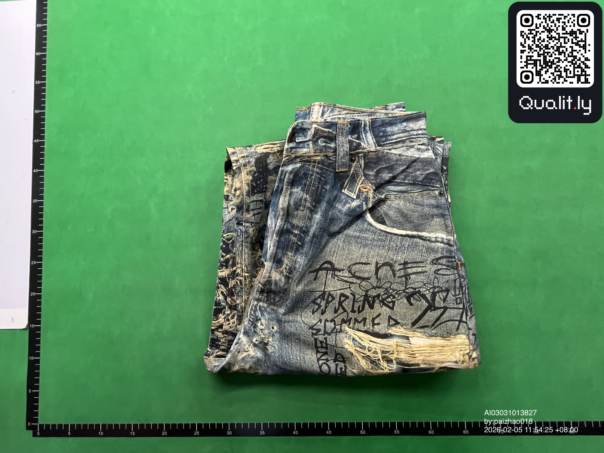 Jeans QC photo 1 of 10