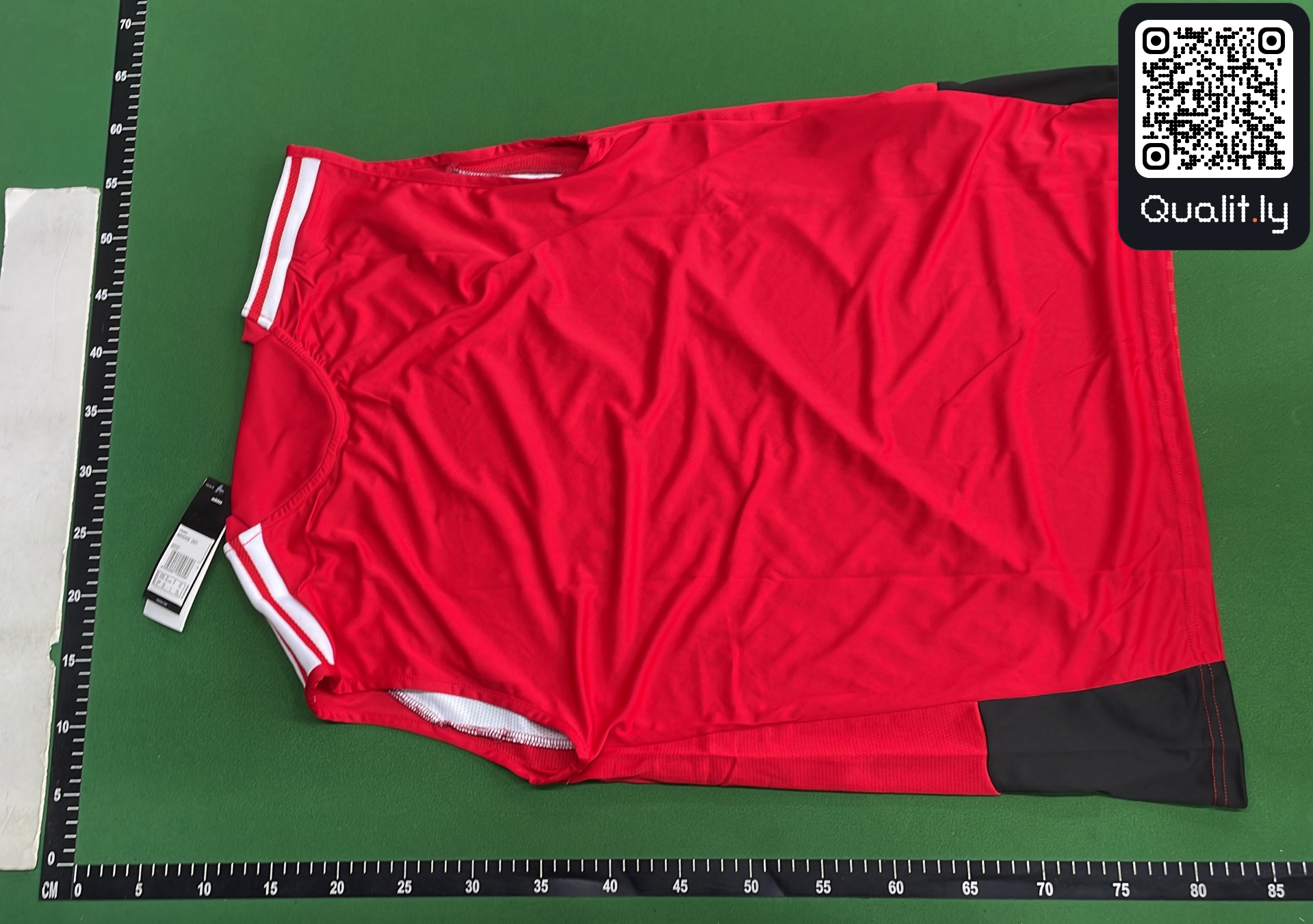 运动套装 QC 照片 3 / 9