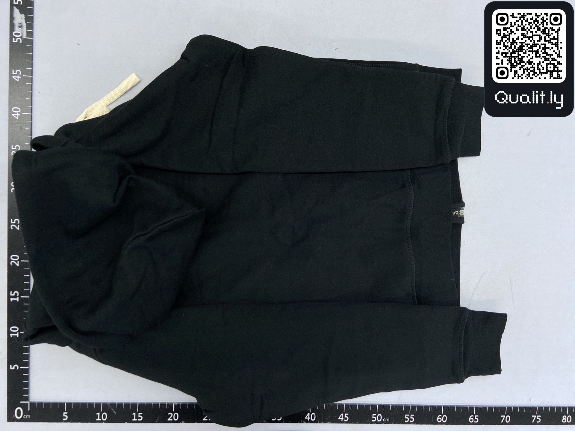 Hoodie QC photo 2 of 104