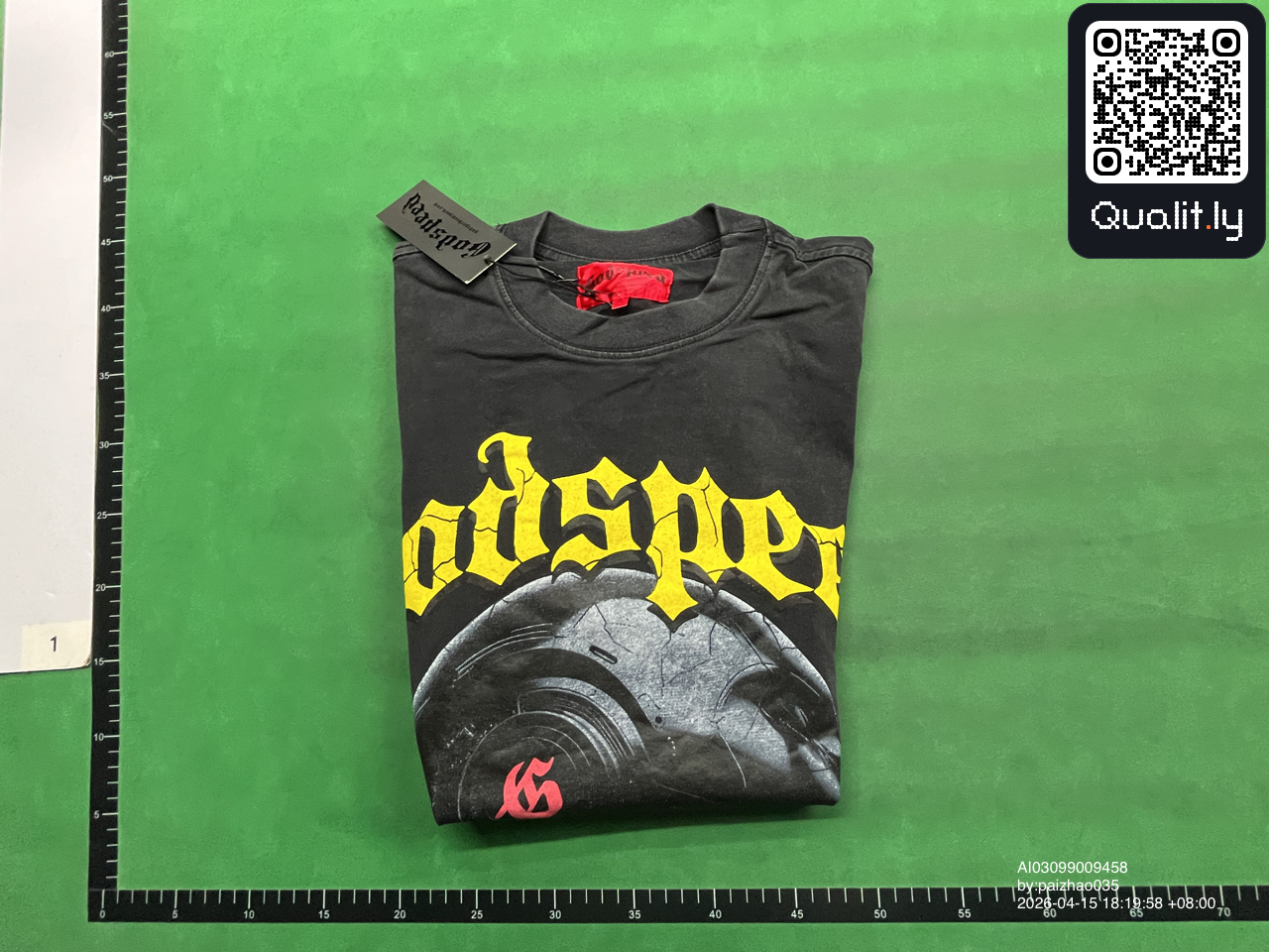 T-shirt QC photo 1 of 10