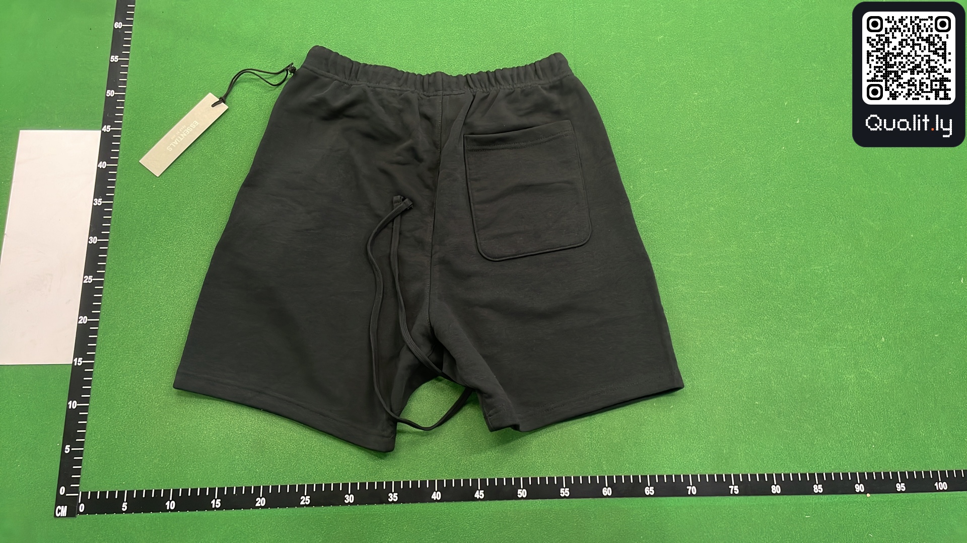 Korte broek — QC-foto 3 van 16