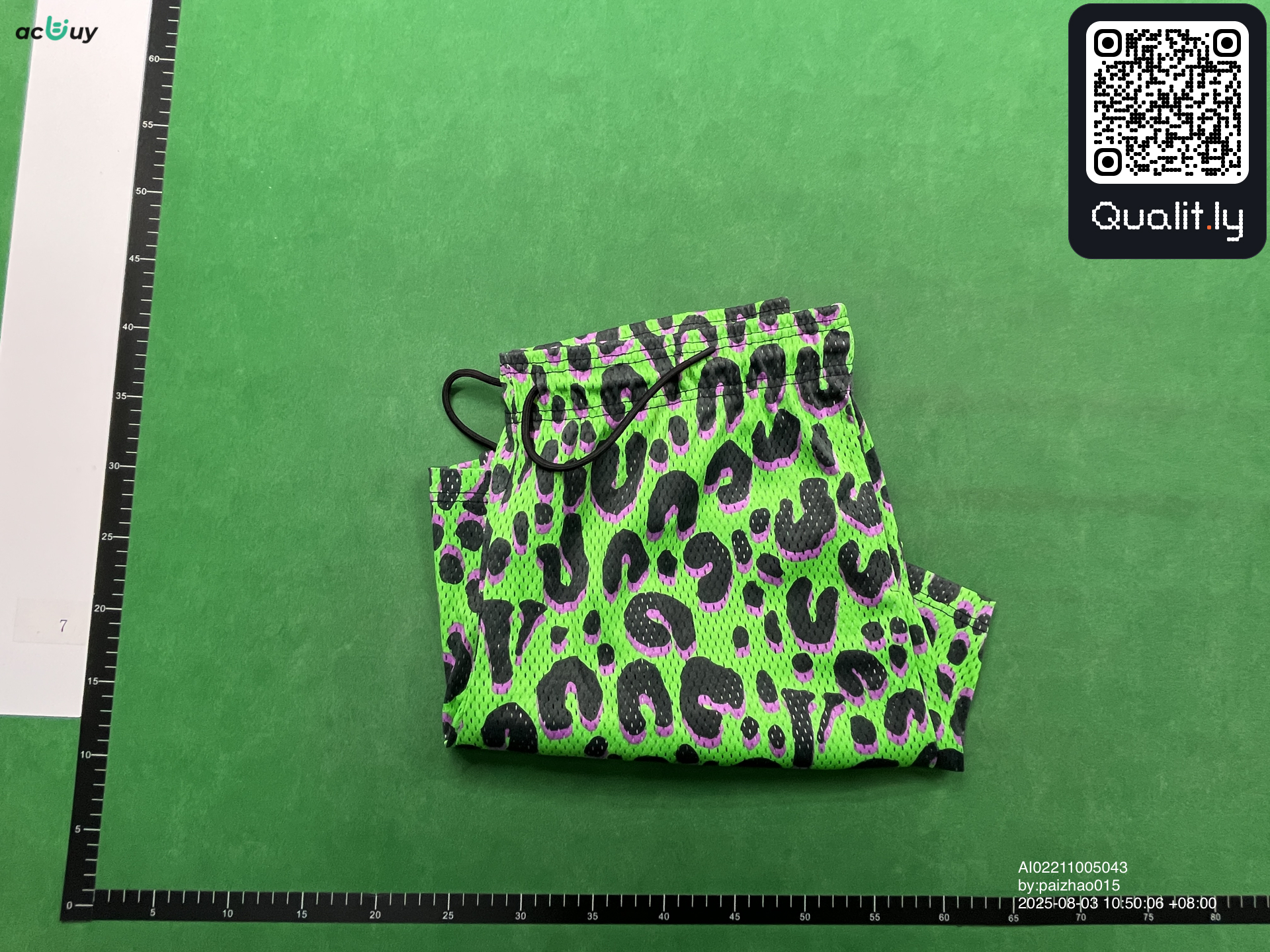 短裤 QC 照片 1 / 10