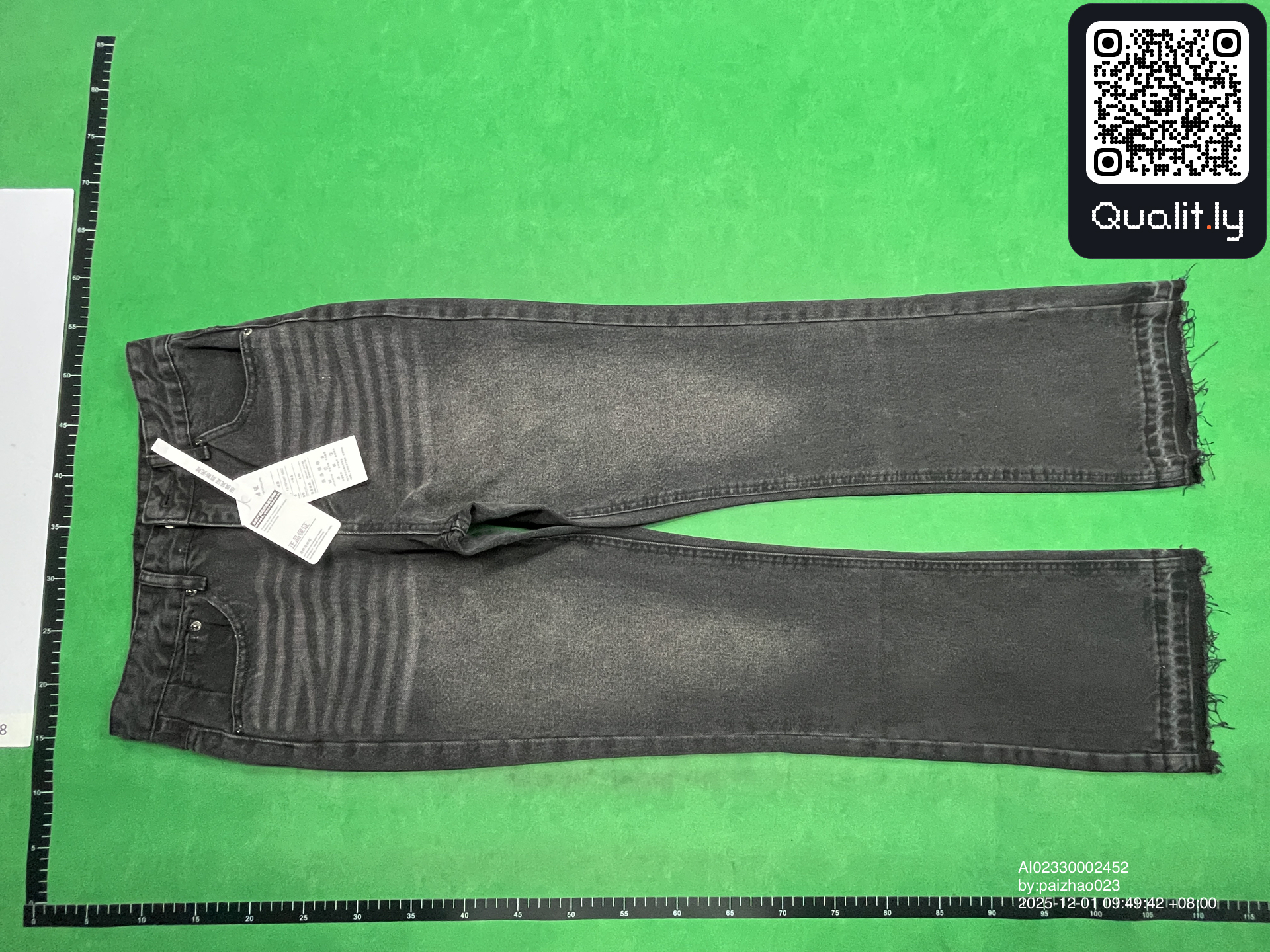 Jeans QC photo 3 of 46