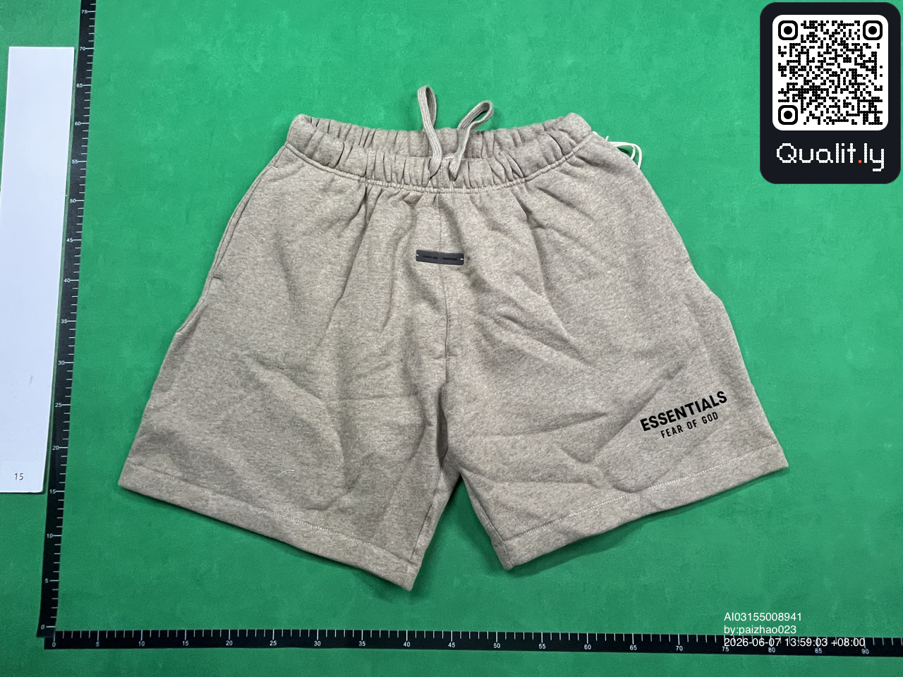 Shorts QC photo 3 of 36