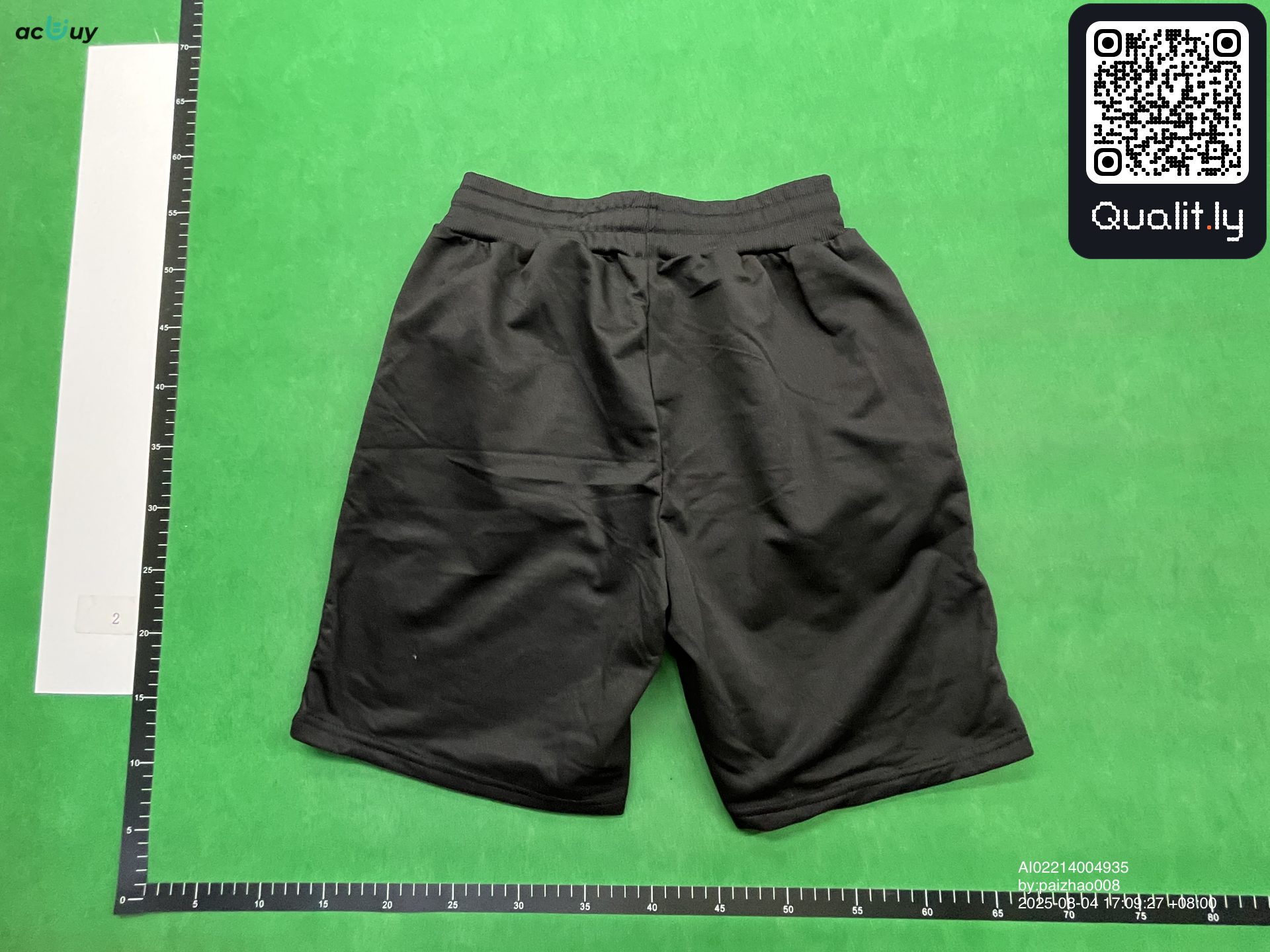 Shorts — QC-Foto 1 von 50