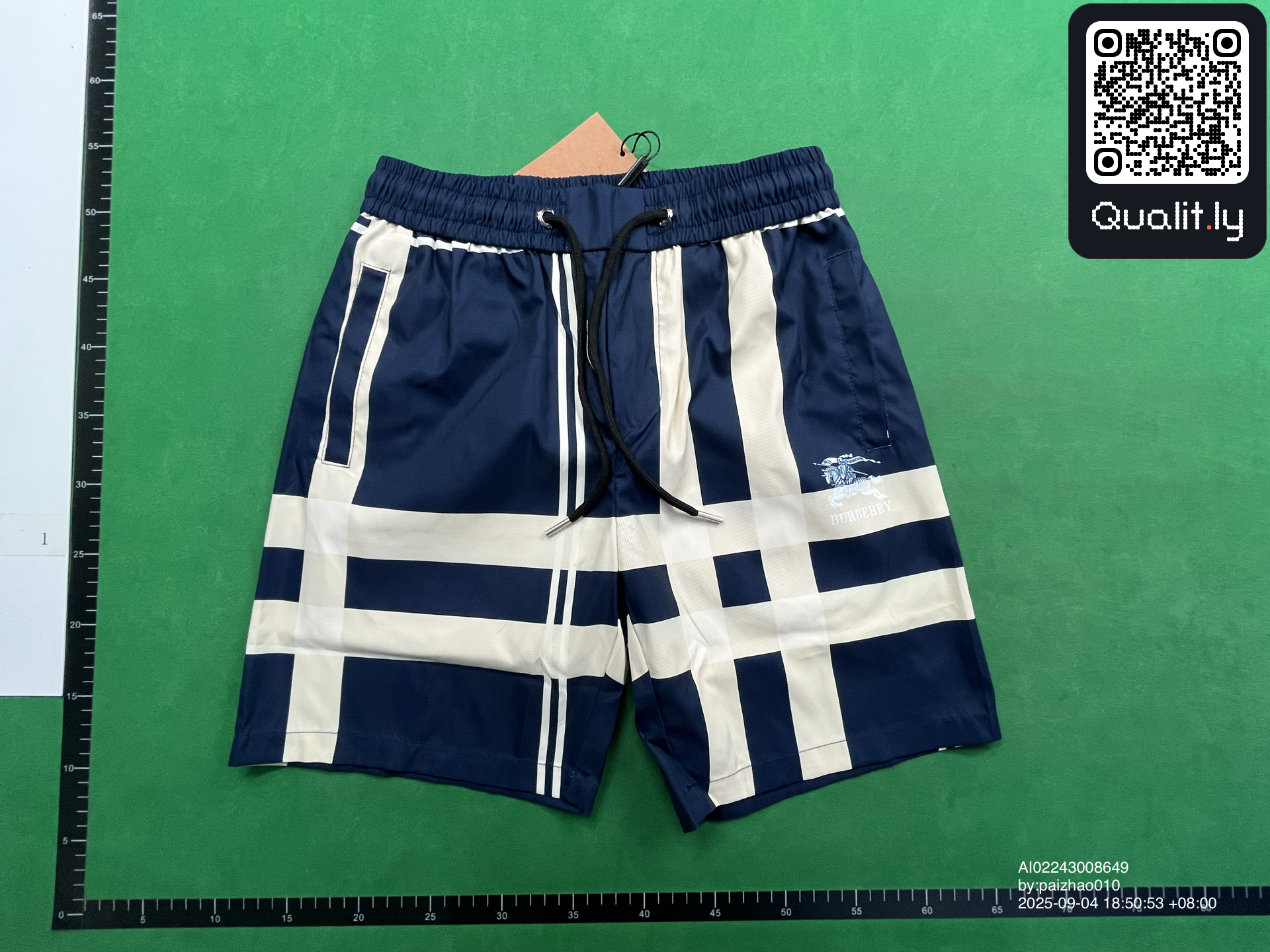 Shorts QC photo 3 of 70