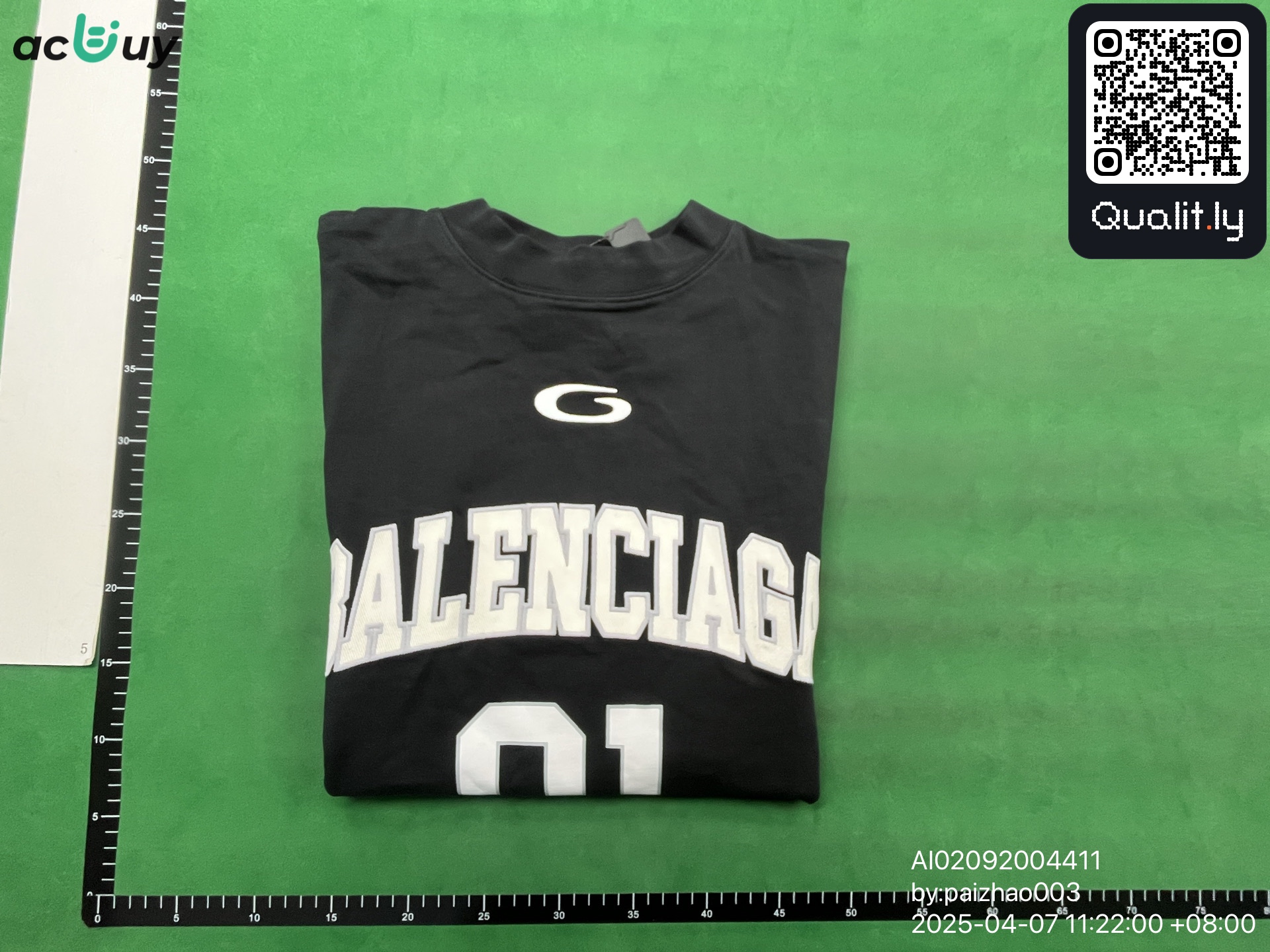 T-shirt — photo QC 1 sur 8