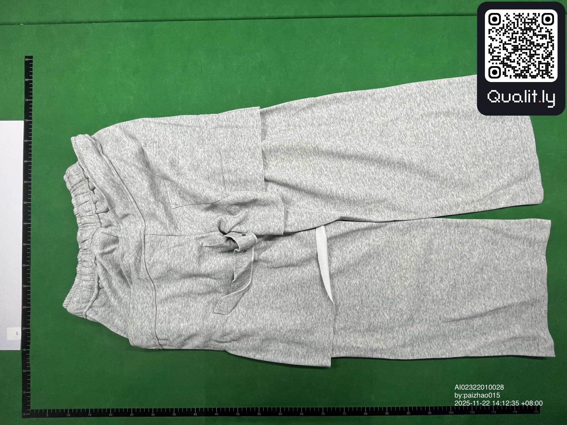 长裤 QC 照片 2 / 10