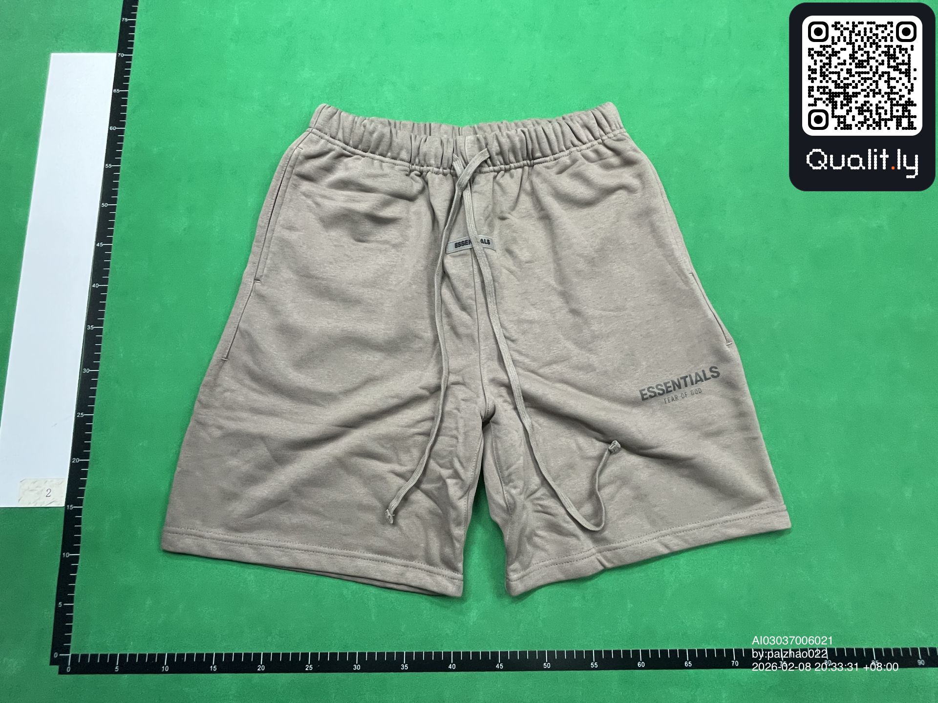 短裤 QC 照片 3 / 20