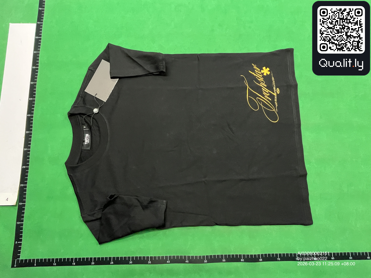 T-shirt — QC-foto 3 van 4