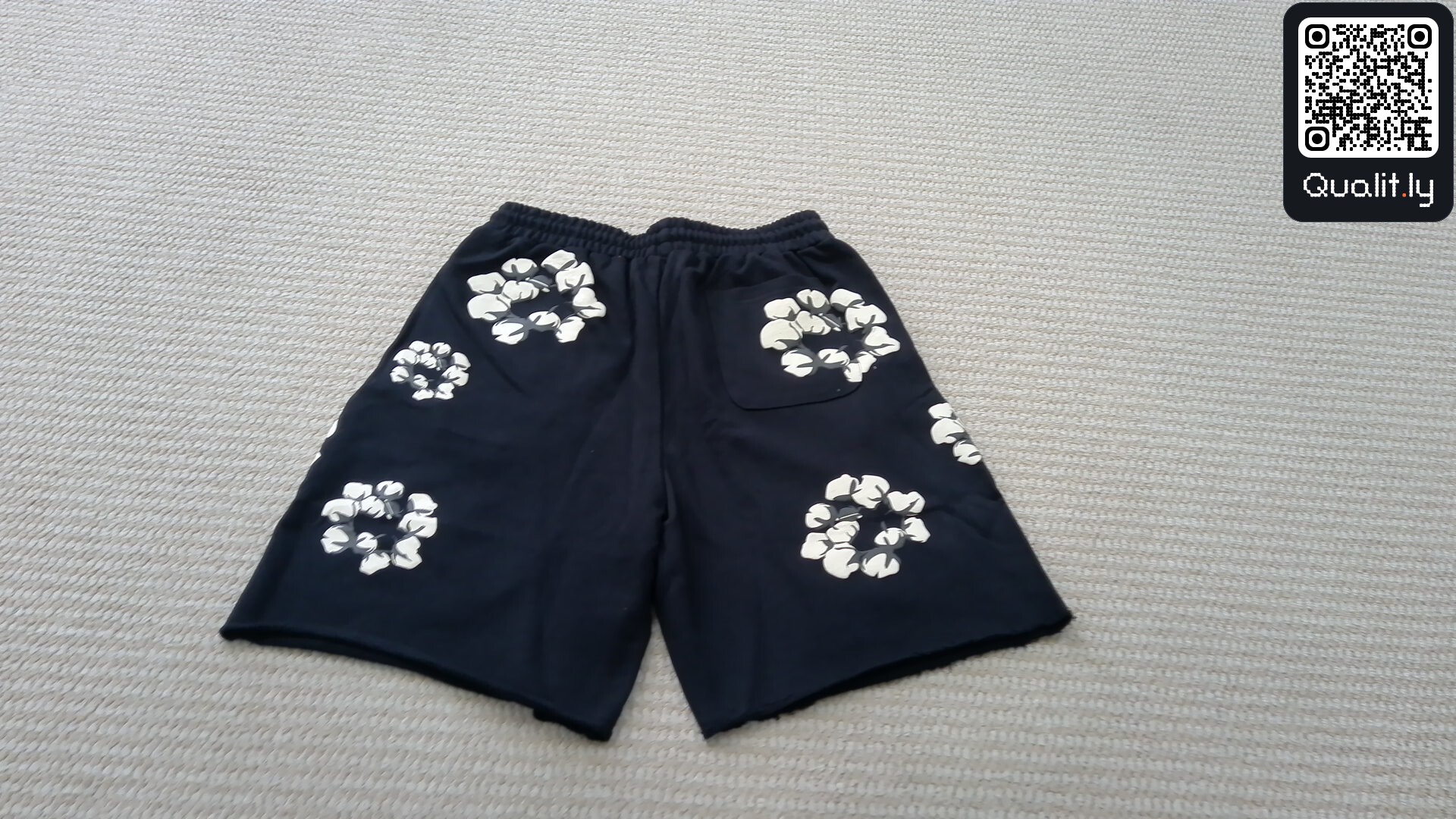 Jeans QC photo 2 of 8